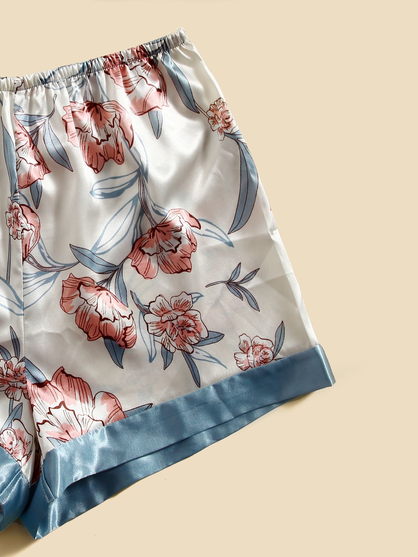 5pcs Floral Print Belted Satin Robe &amp; Cami Top &amp; Night Dress &amp; Pants &amp; Shorts