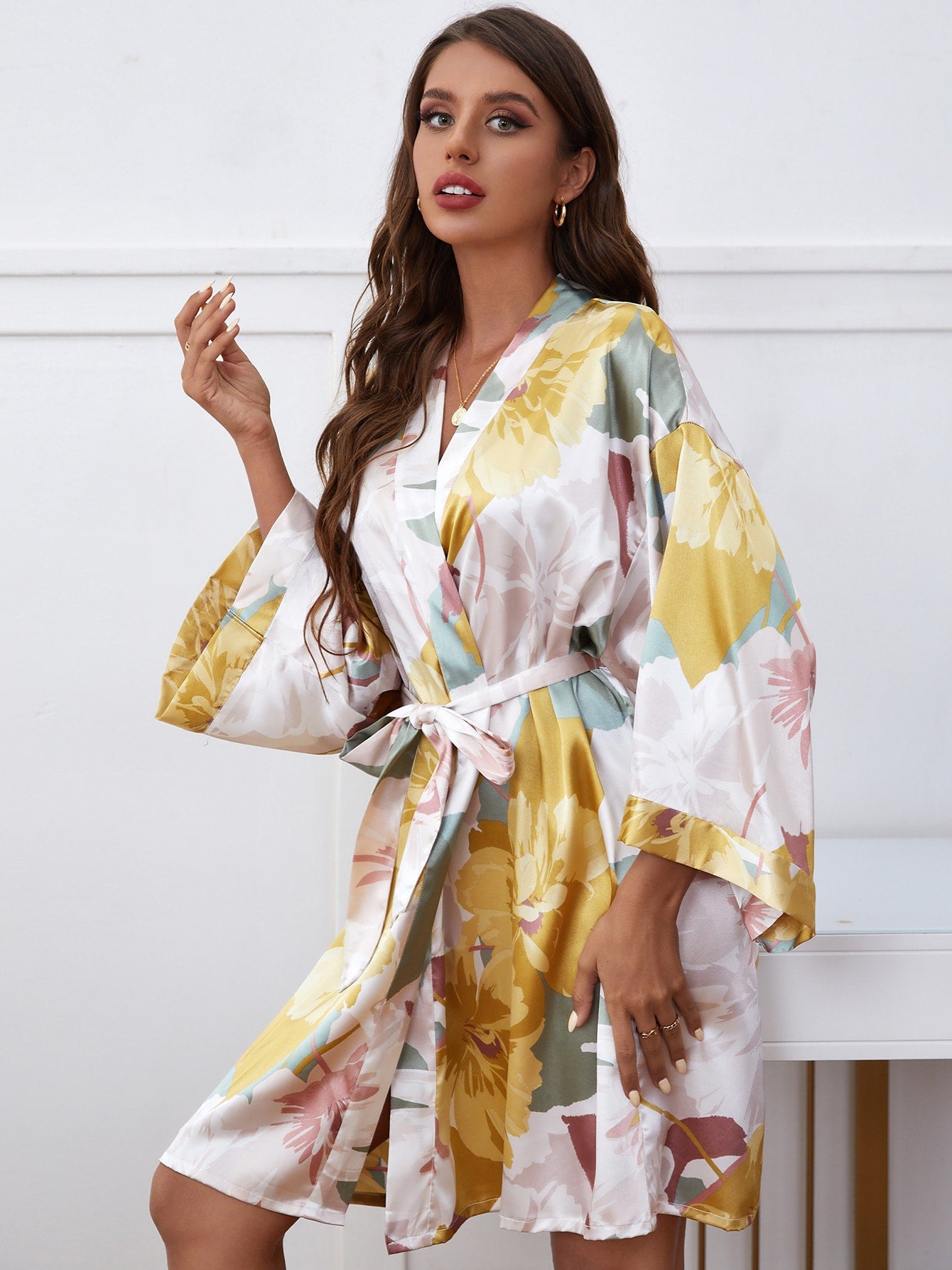 Lip Print Belted Satin Robe