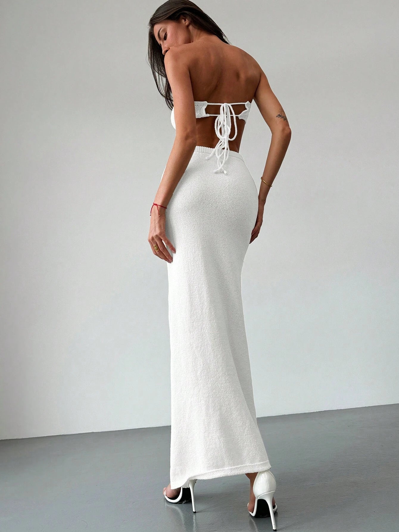 Aloruh 2pcs Women's Apricot Romantic Vacation Off-Shoulder Floral Tube Top And Floral Skirt Set