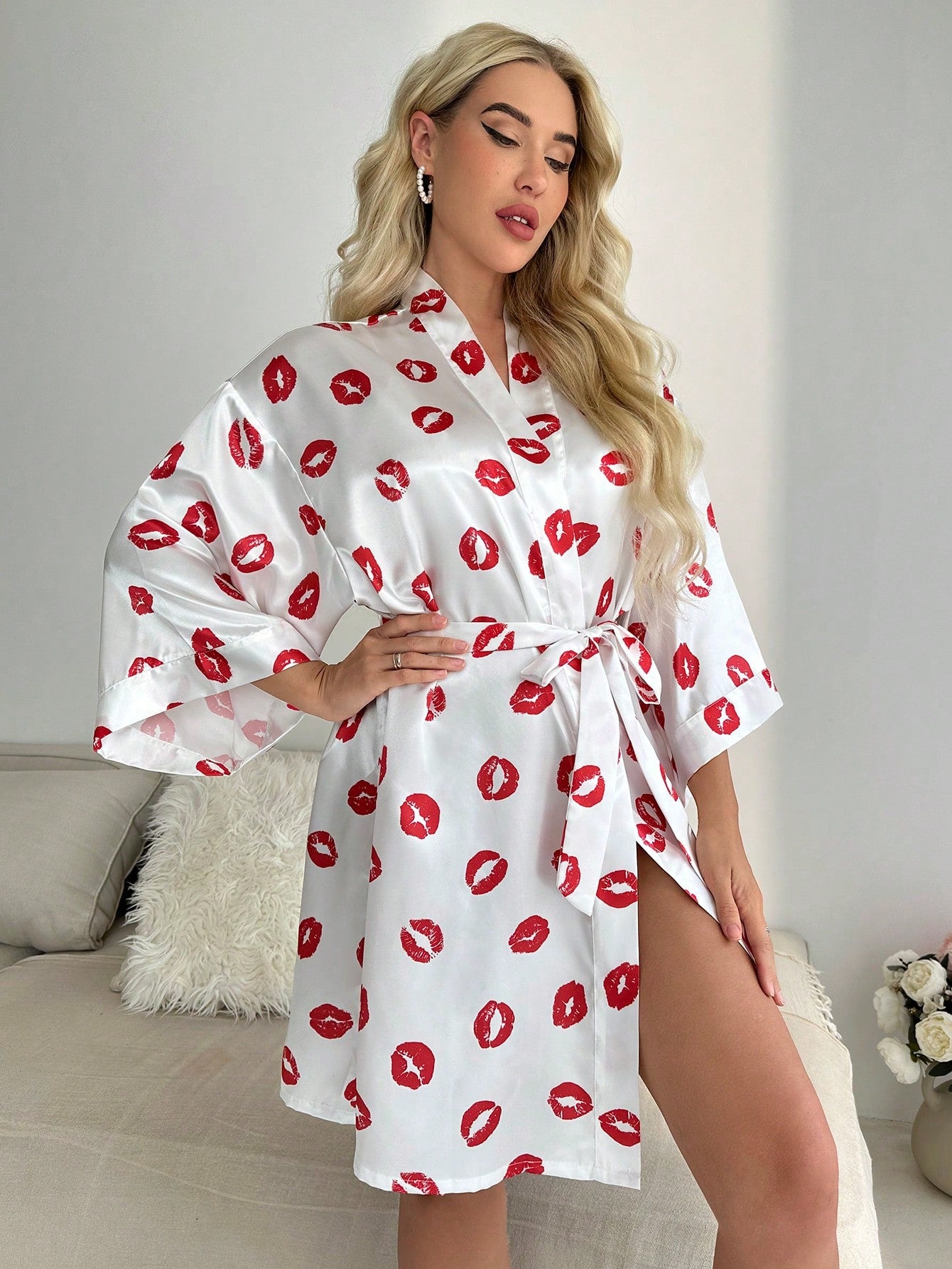 Lip Print Belted Satin Robe