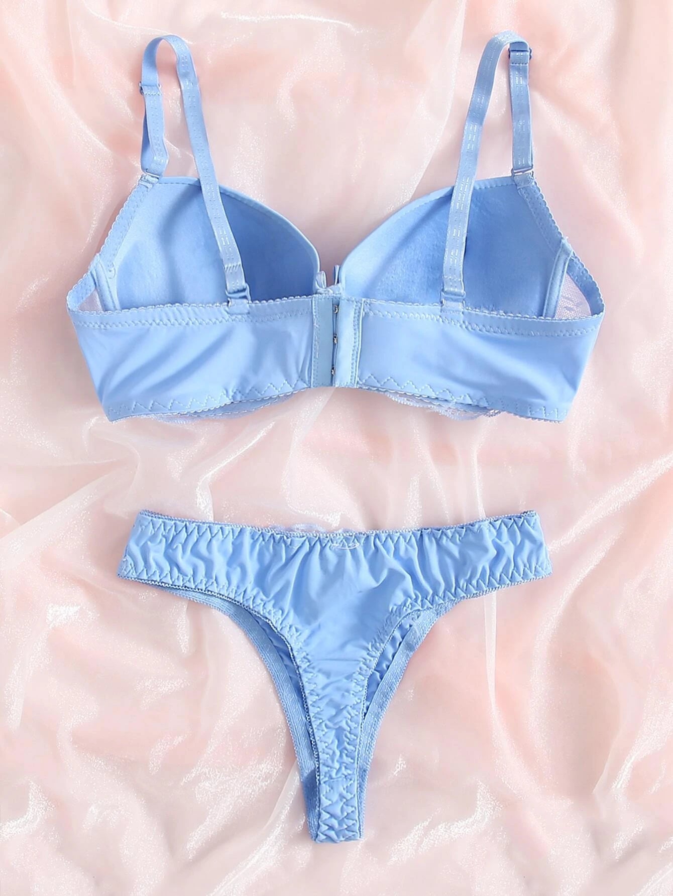 Contrast Lace Underwire Bra & Panty Lingerie Set