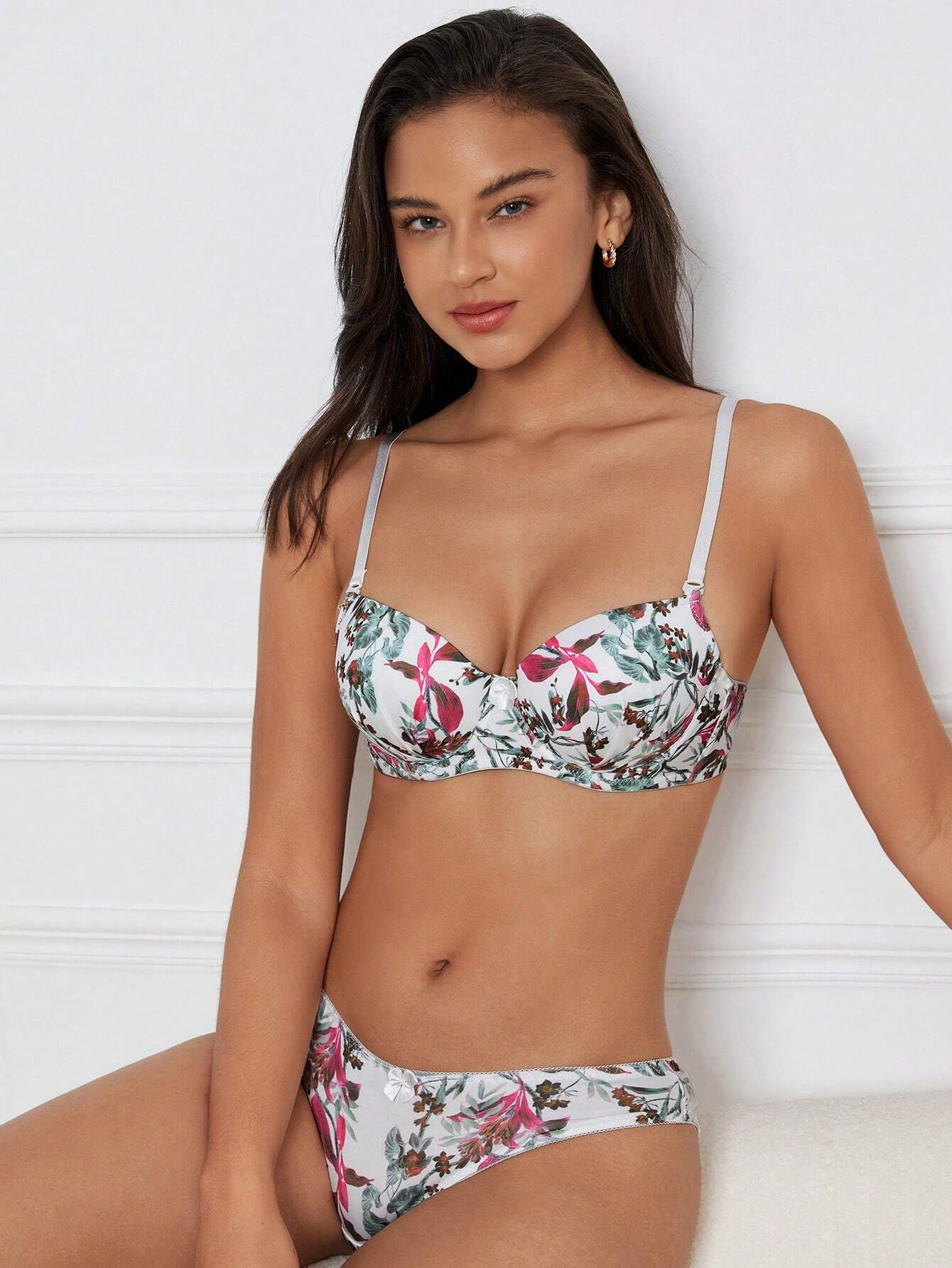 DesireSculpt Leaf Print Underwire Bra & Panty Lingerie Set Multicolor