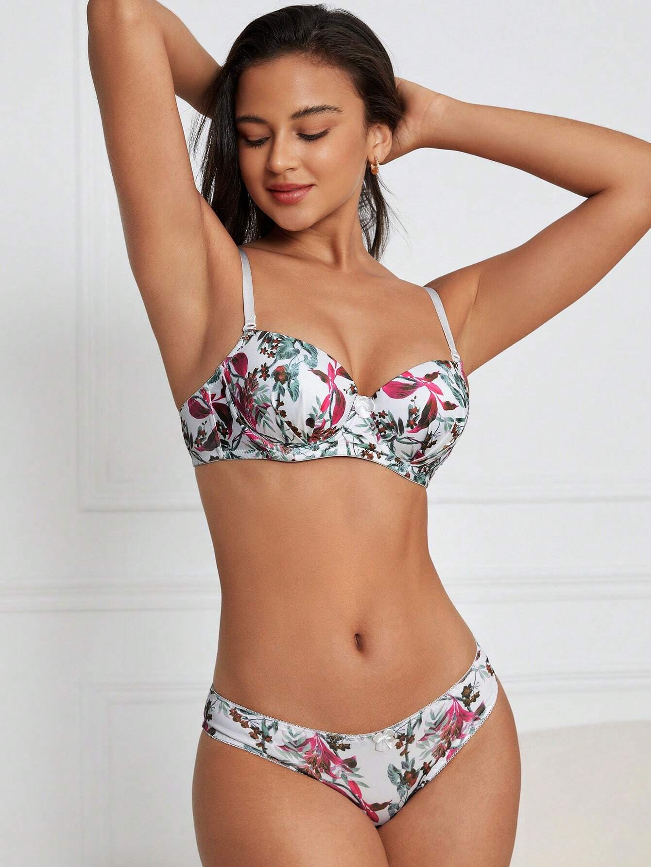 DesireSculpt Leaf Print Underwire Bra & Panty Lingerie Set