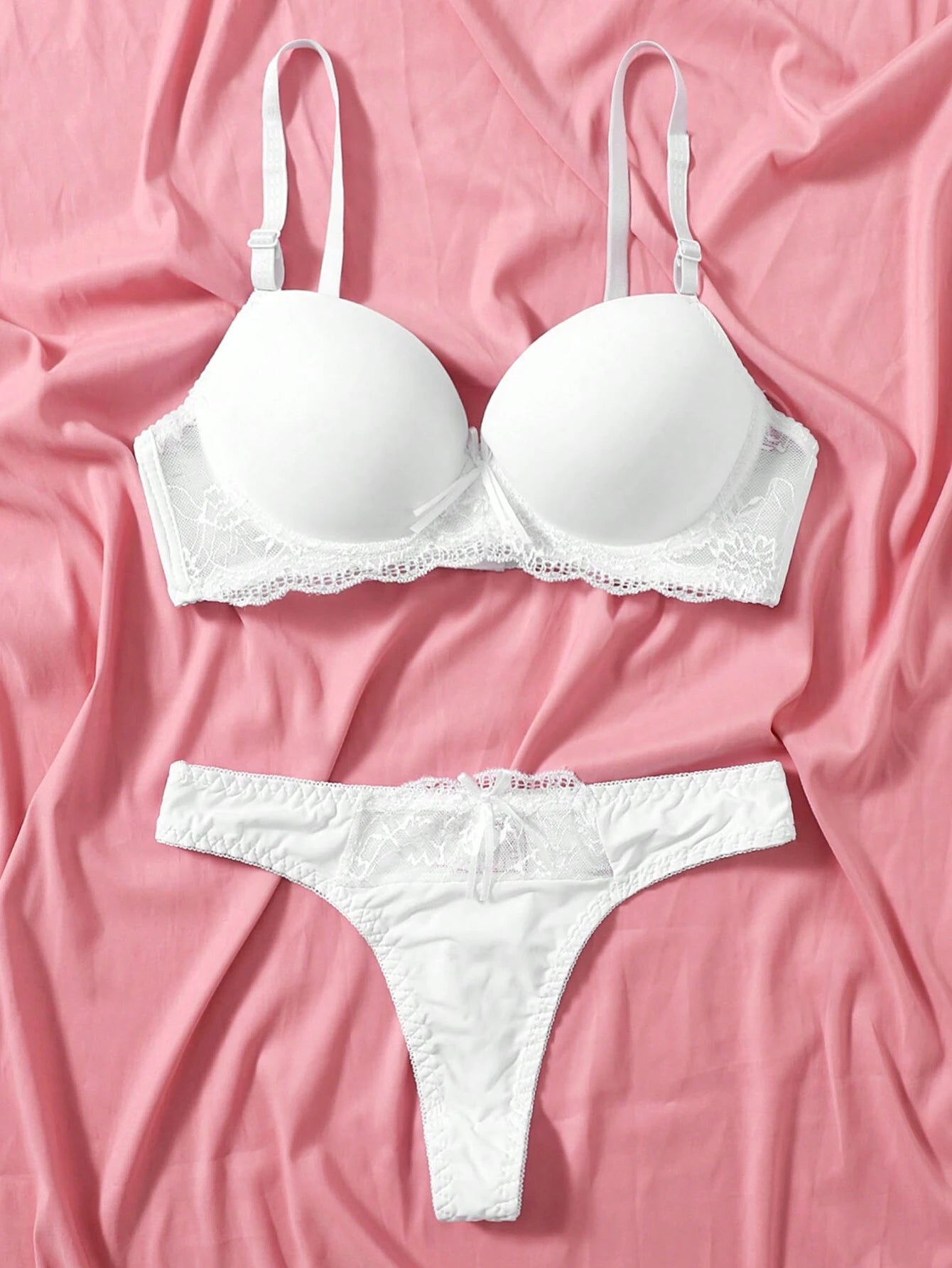 Contrast Lace Underwire Bra & Panty Lingerie Set
