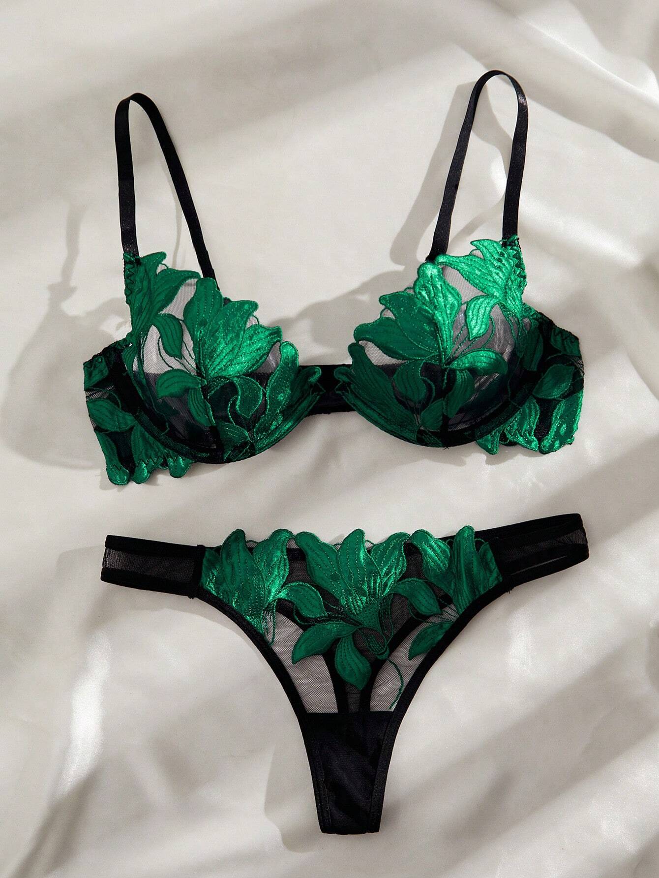 2pcs Maple Leaf Embroidery Mesh Lingerie Set