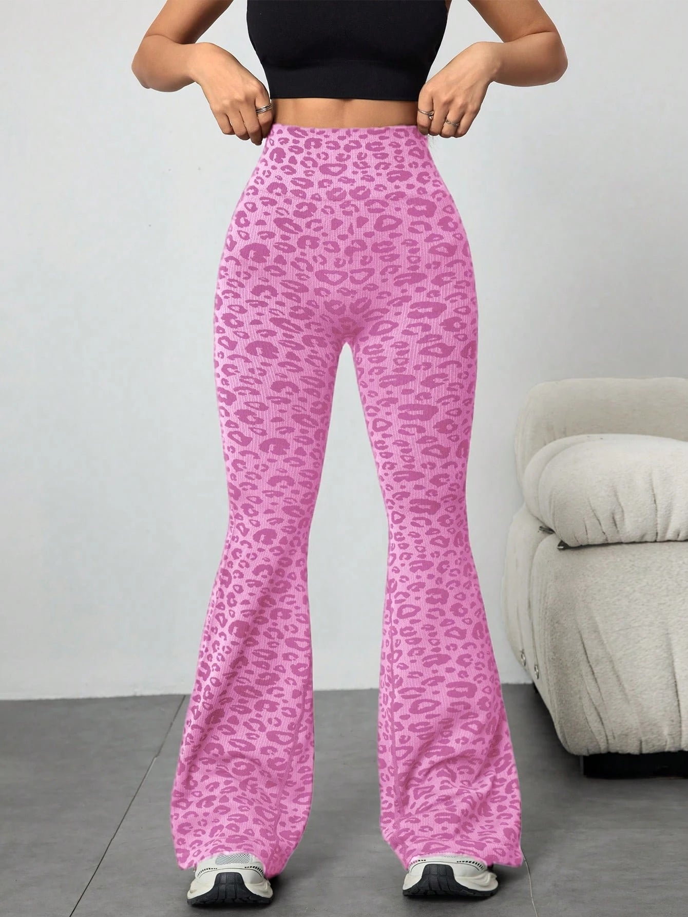 1pc Seamless Leopard Print Sports Flare Pants