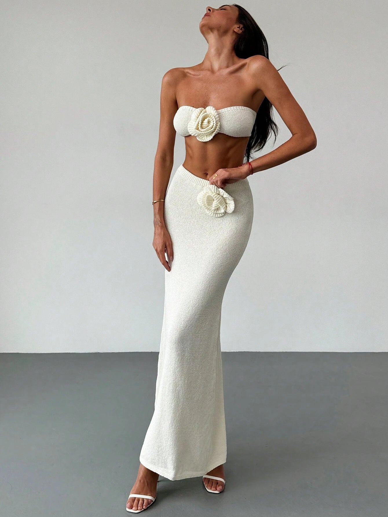 Aloruh 2pcs Women's Apricot Romantic Vacation Off-Shoulder Floral Tube Top And Floral Skirt Set Apricot