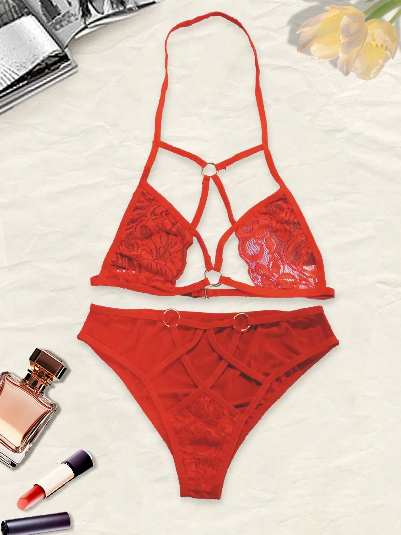 1set Women's Sexy Lingerie Strappy Design Deep V-Neck Lace Three-Piece Set