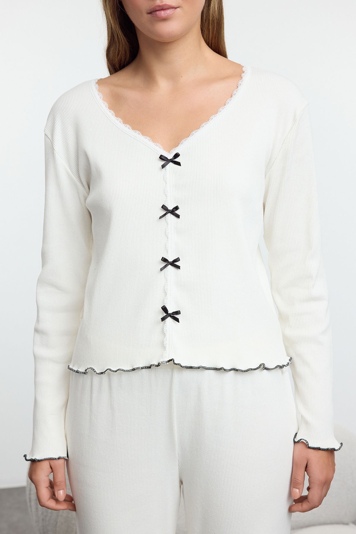 Ecru Cotton Lace and Ribbon/Bow Detail Ribbed Knitted Pajamas Set