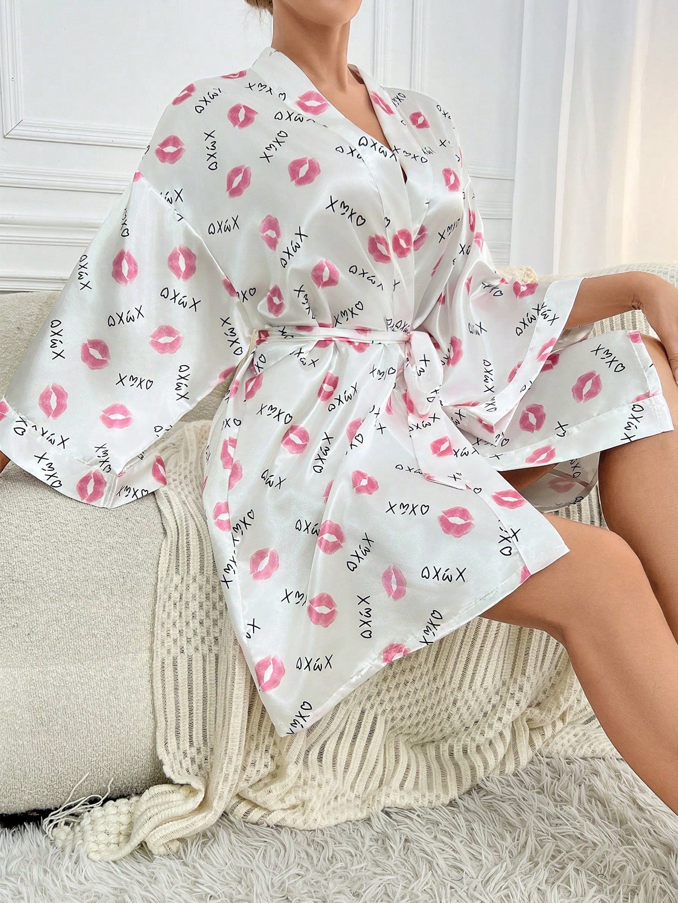 Lip Print Belted Satin Robe