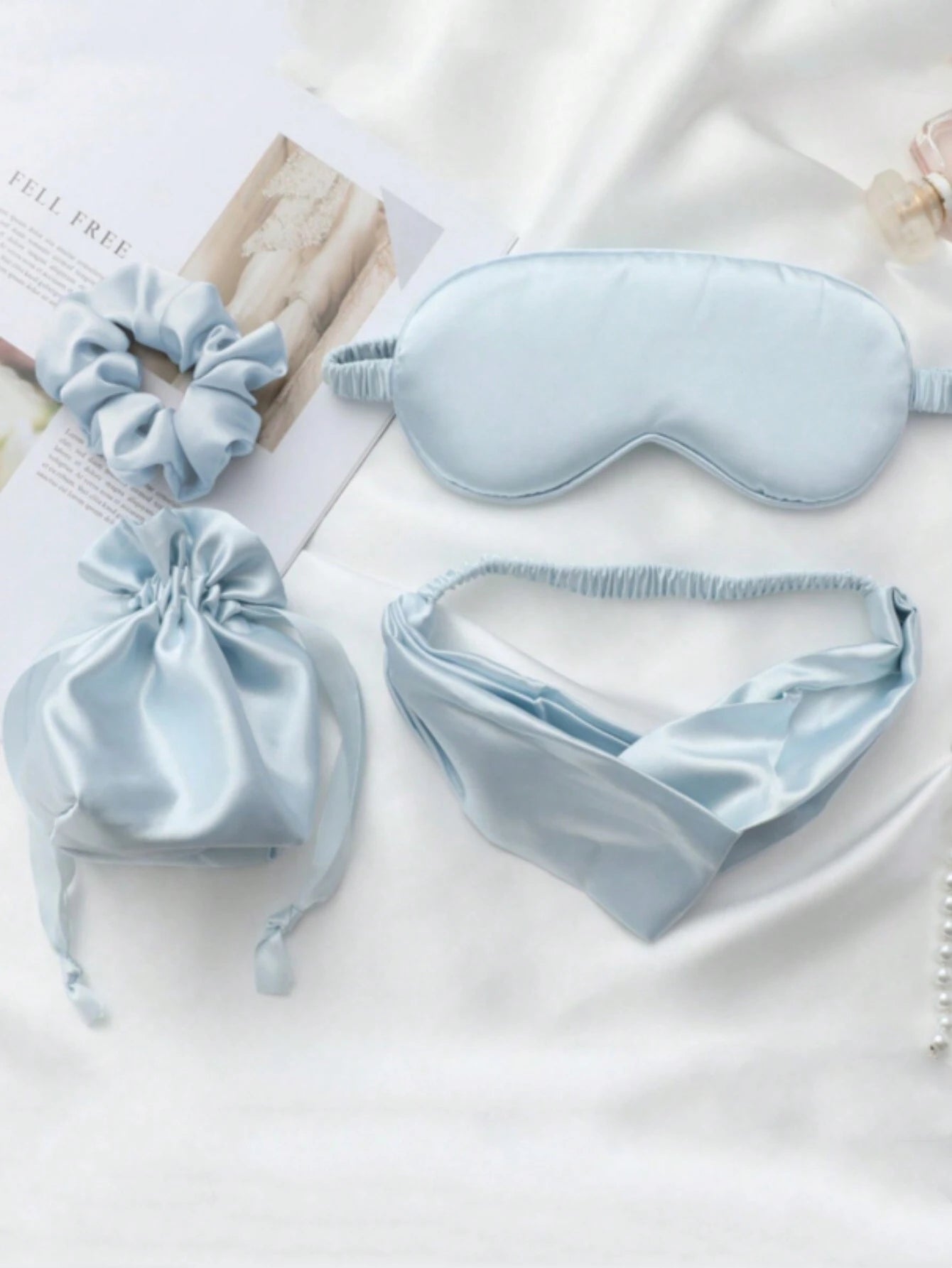 4pcs/Set Silk-Like Eye Mask, Headband, Scrunchie And Sleep Set Baby Blue