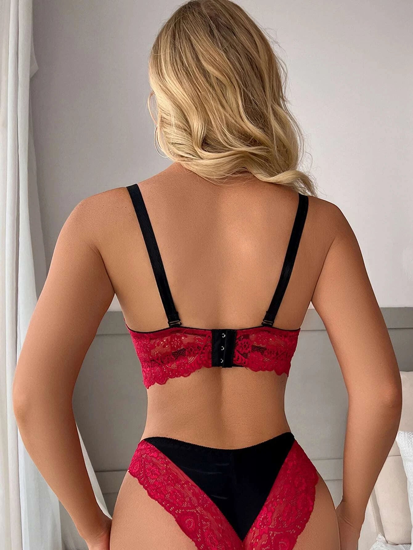 Fashion Lace Patchwork Triangle Bra &amp; Panty Set