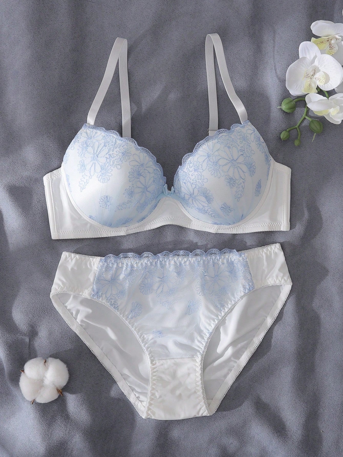 Floral Embroidery Bow Decoration Lingerie Bra And Panties Set