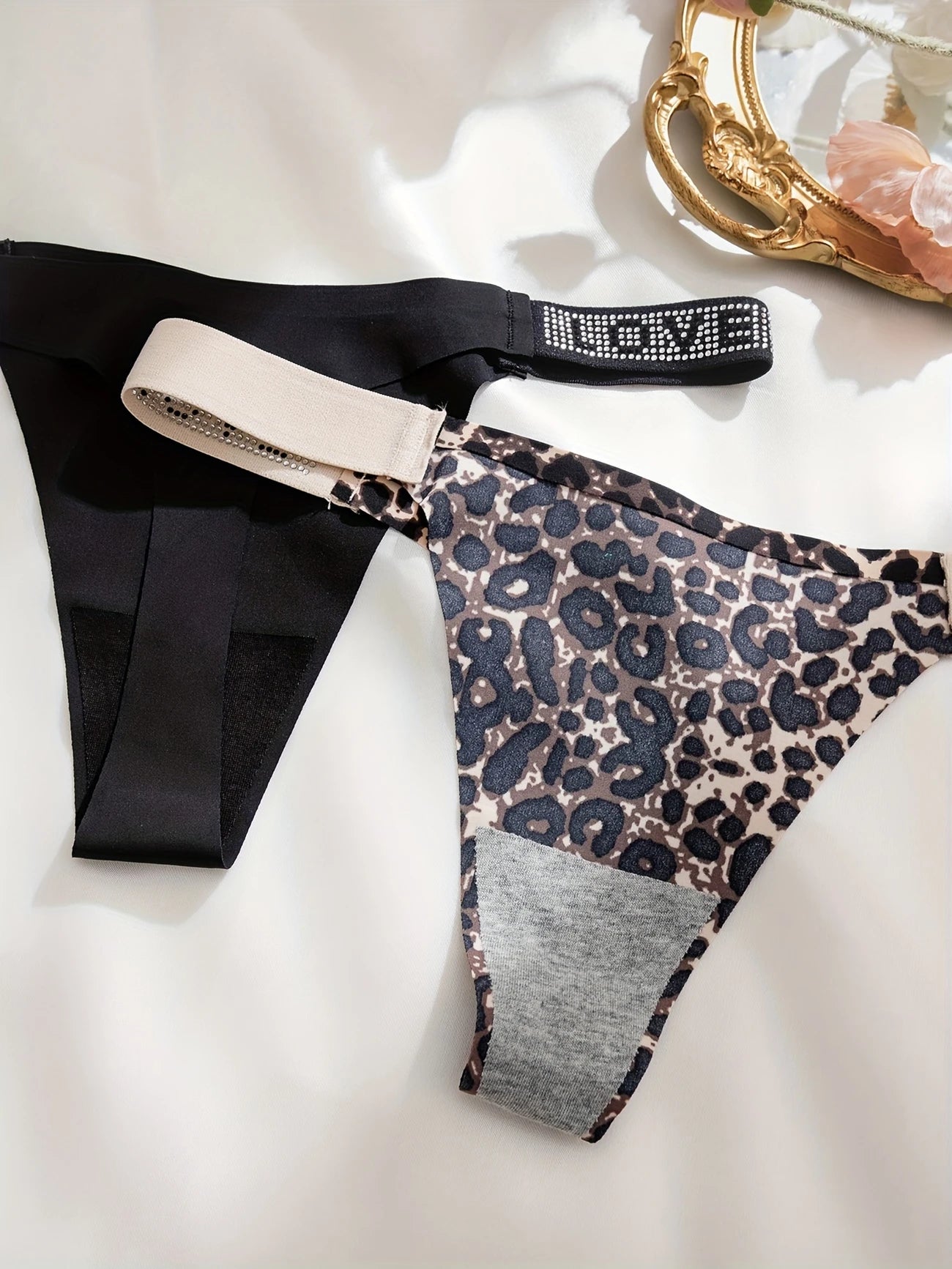5pcs Rhinestone Tape Leopard Print Low Waist Thongs