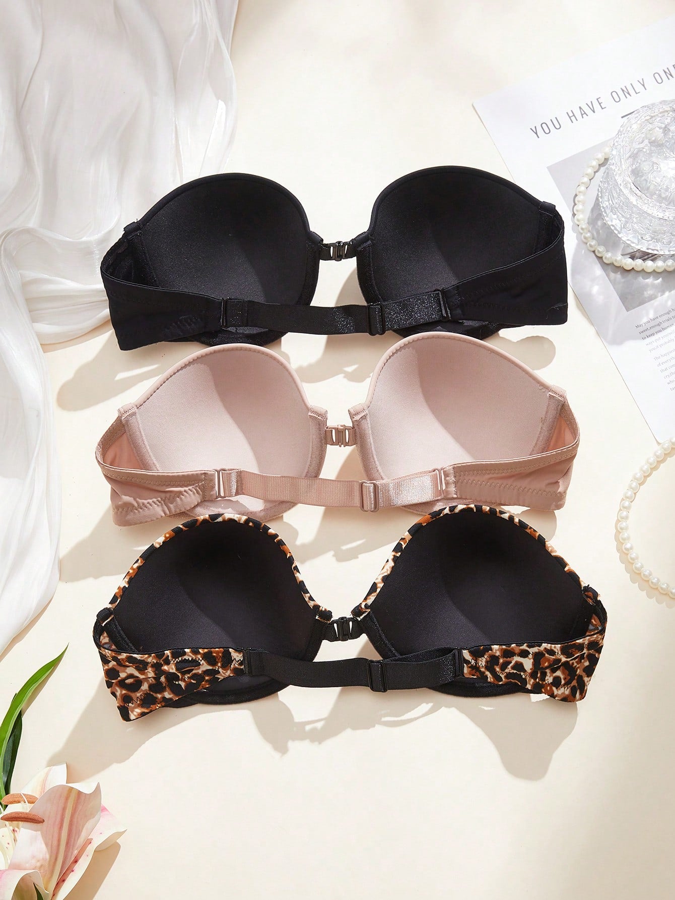 Basics 3pcs Minimalist Strapless Sexy Front Closure Bras Set