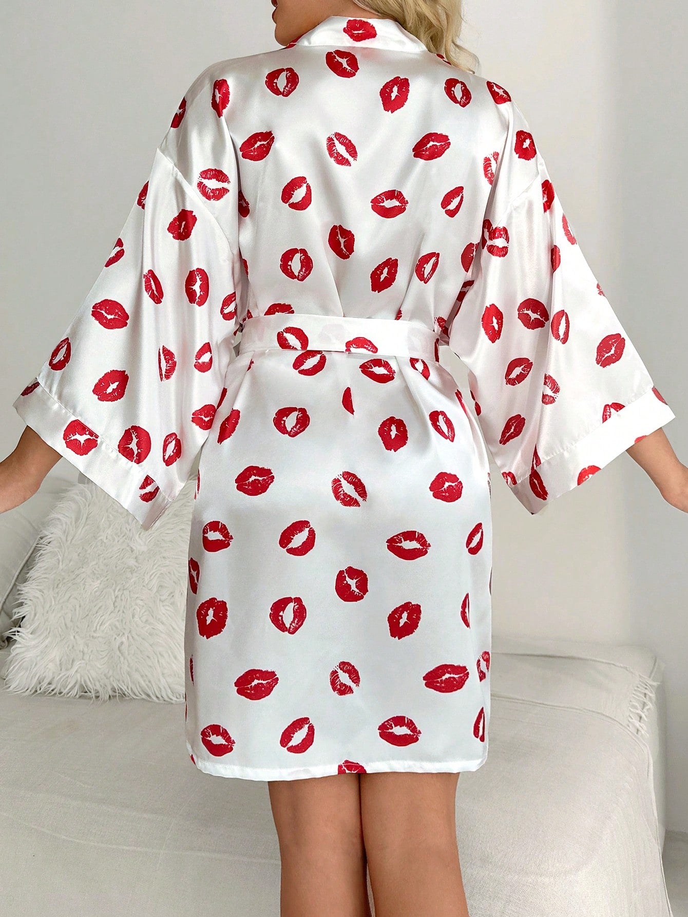 Lip Print Belted Satin Robe