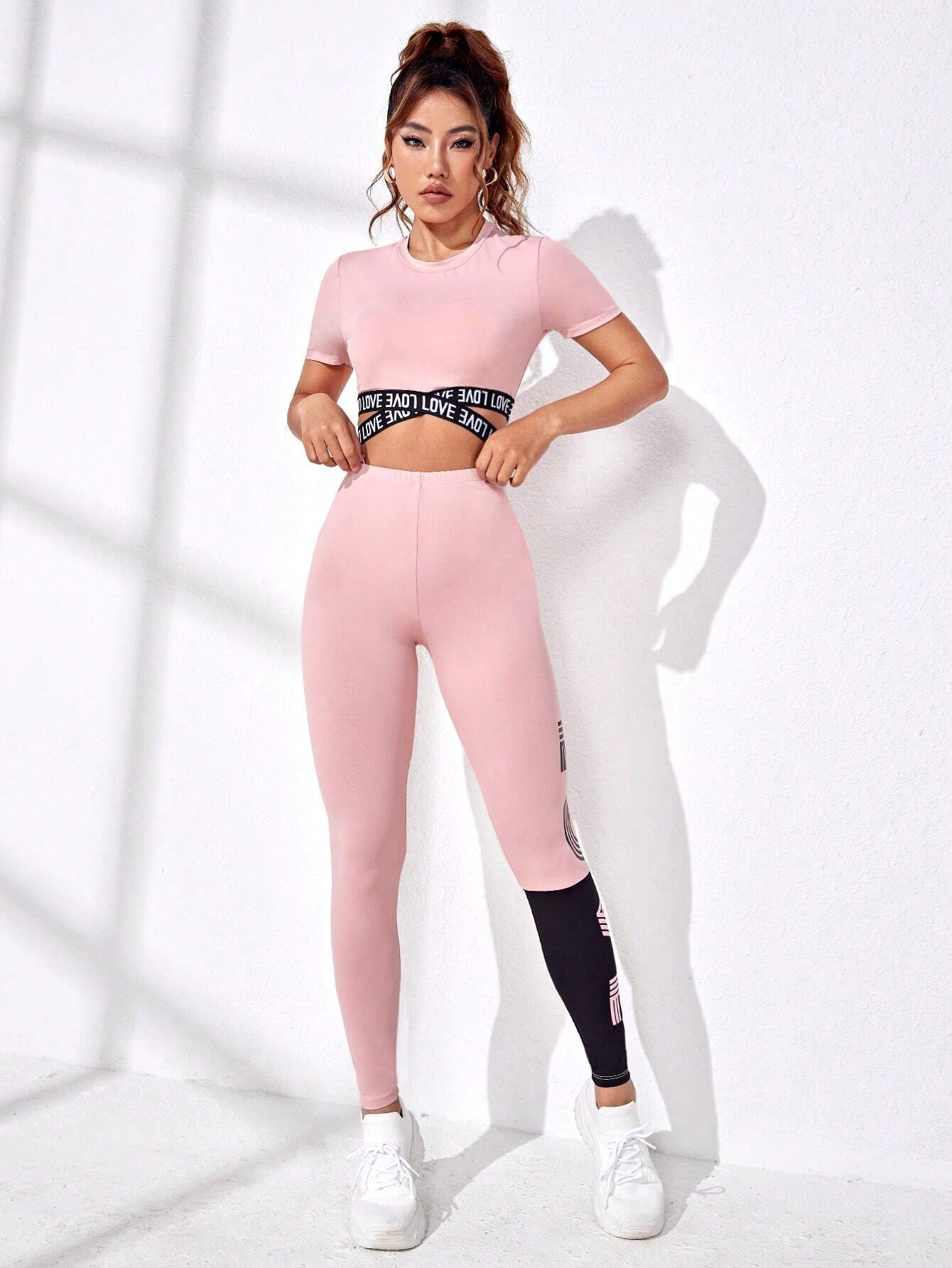 Yoga Trendy Letter Graphic Sports Tee &amp; Leggings