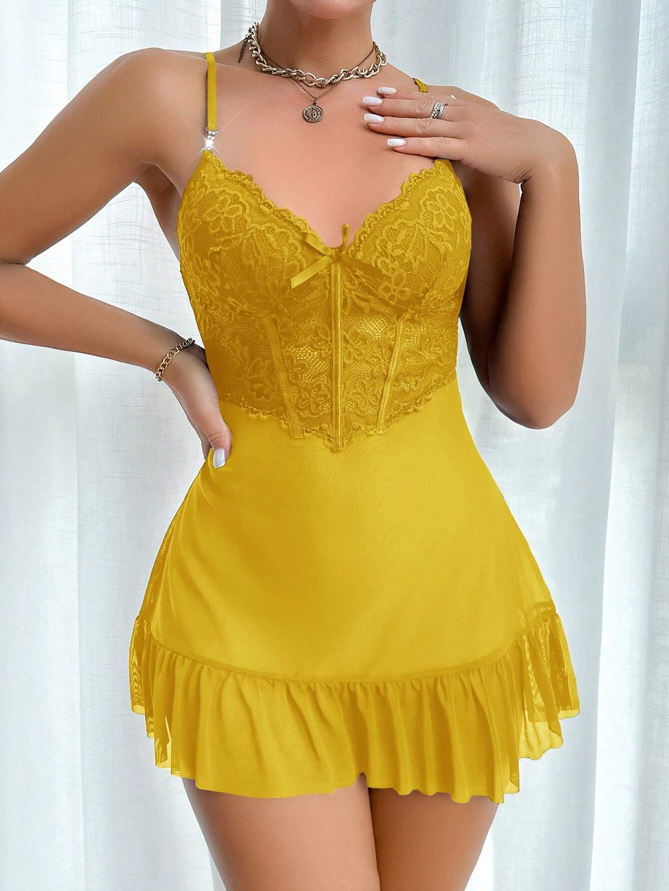 2pcs Set: Fishbone Style Cinch Waist Lace Cami Nightgown &amp; Wide Sleeve Mesh Robe