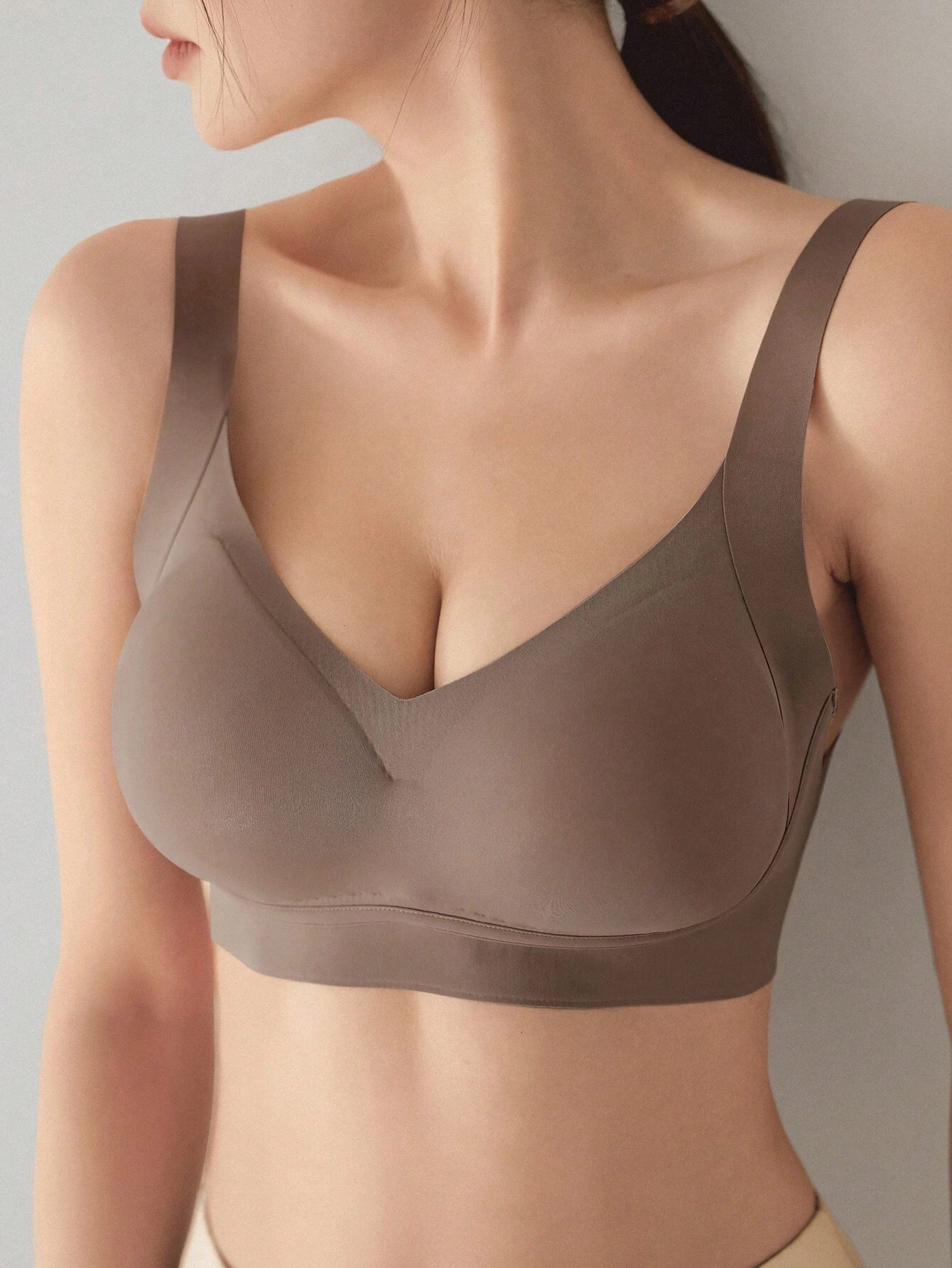 DAZY Women Seamless Solid Simple Comfortable Wireless Bra