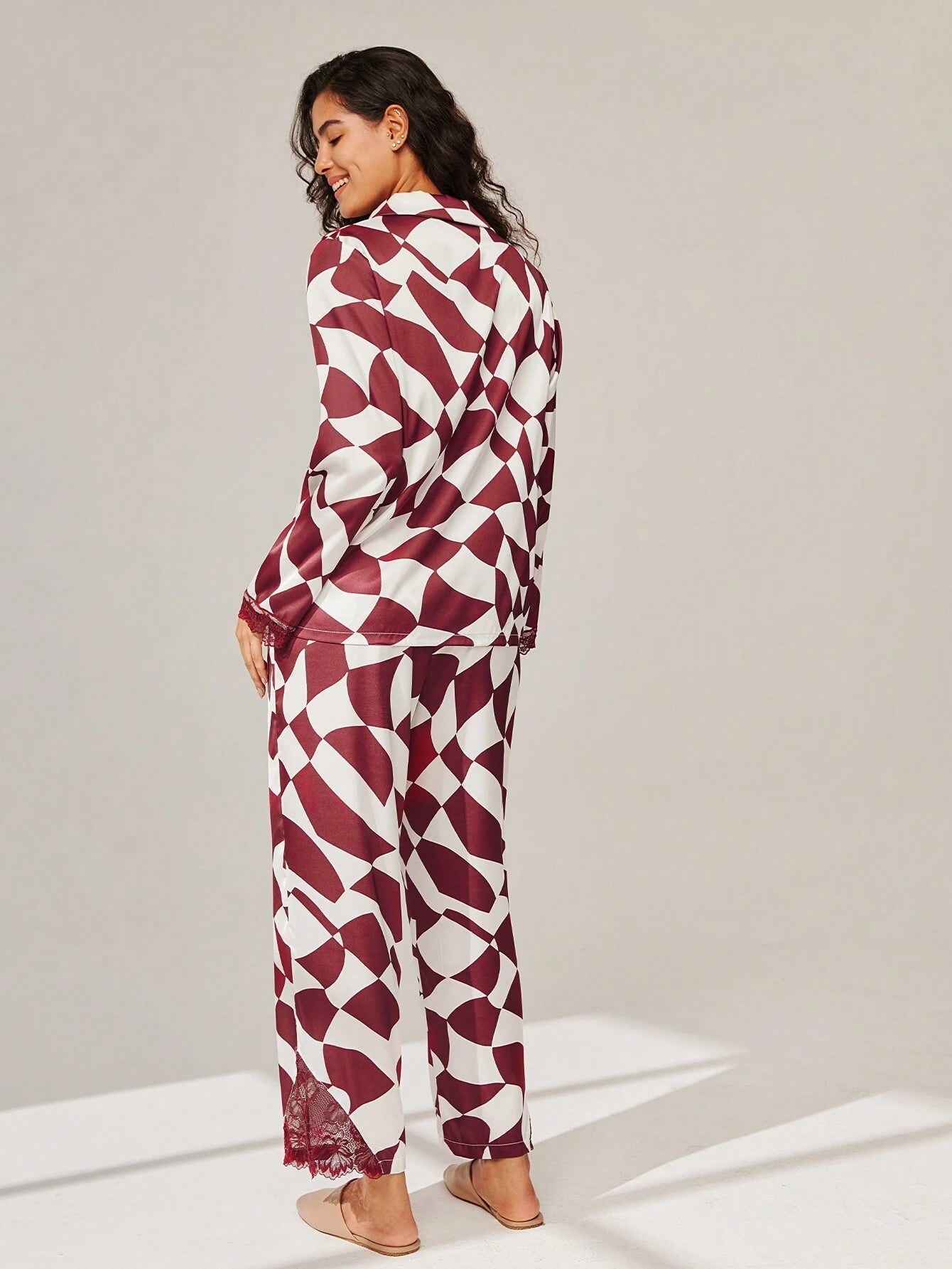 LUVLETTE Christmas Geometric Print Lace Lined Button Up Pajama Set