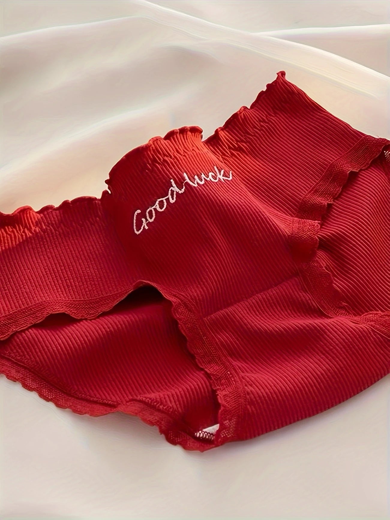 Set of 4 New Style Christmas Breathable And Stretchy Women'S Panties with Ruffled Lace for Comfort