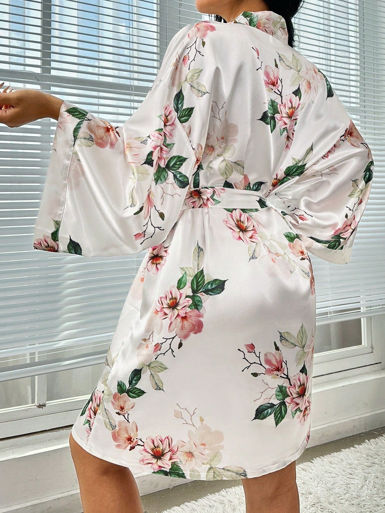 Lip Print Belted Satin Robe