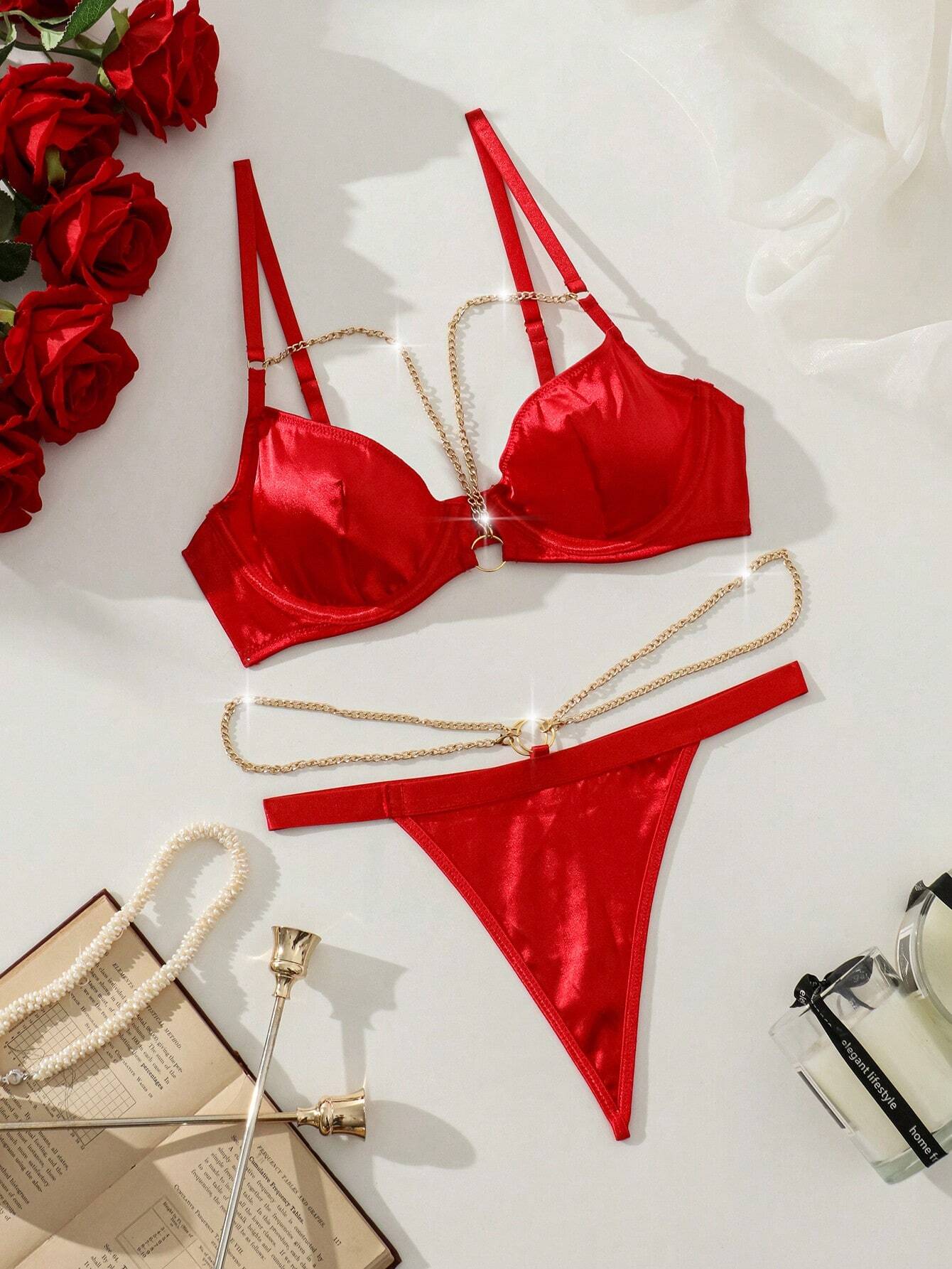 Ladies' Metal Chain Decorated Bra &amp; Panty Lingerie Set