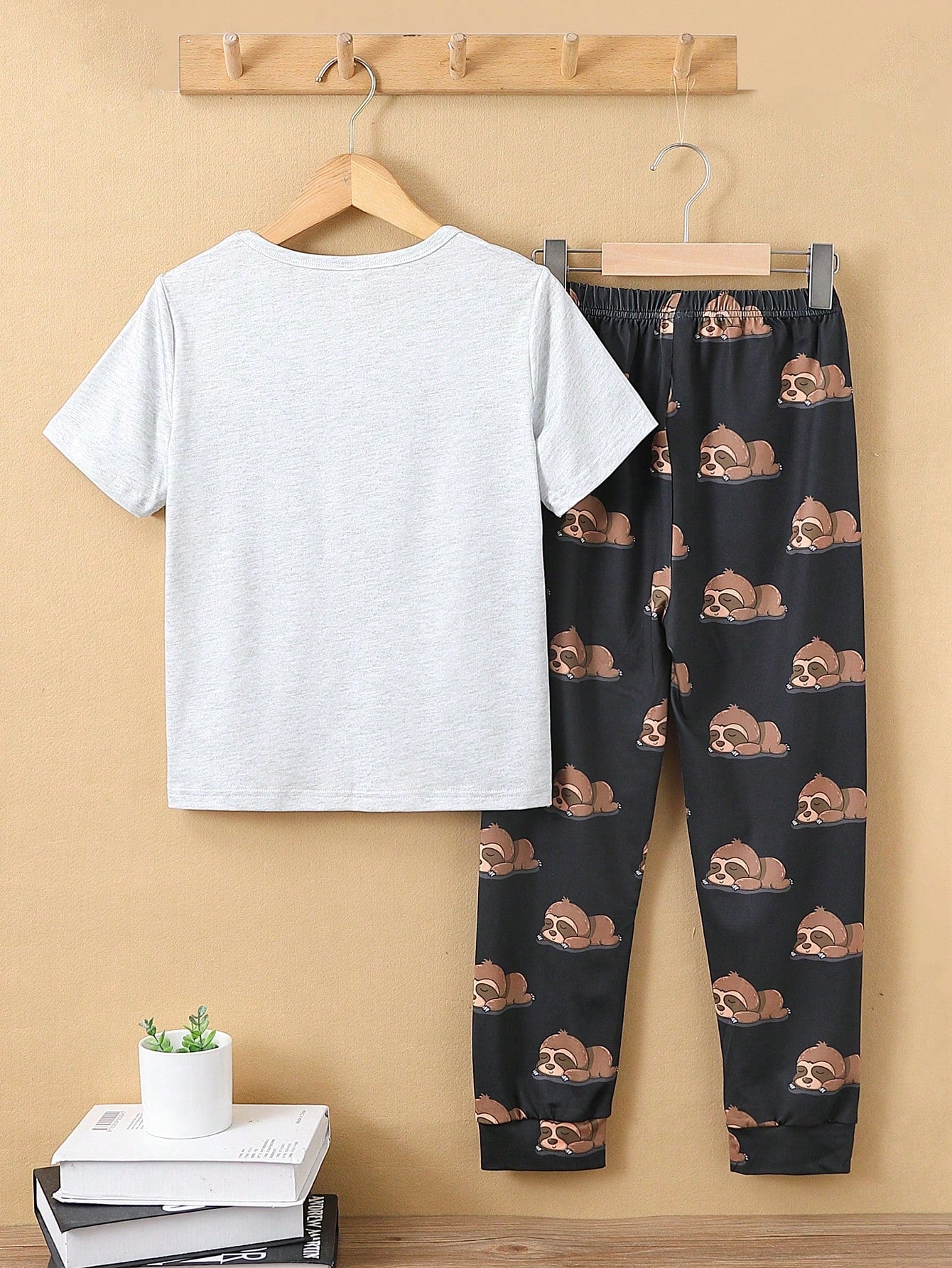 Kids QTFun Boys Slogan &amp; Cartoon Graphic PJ Set