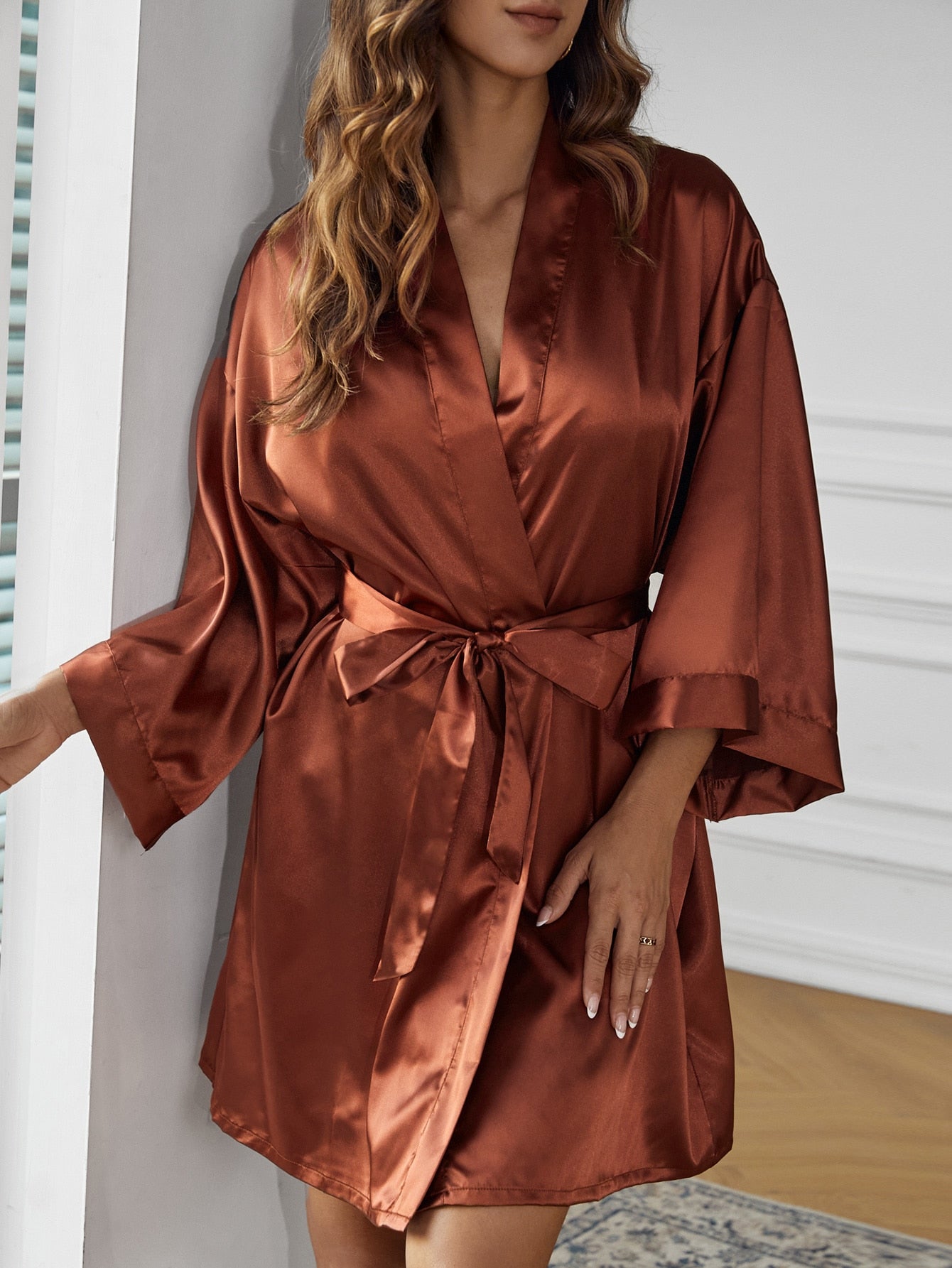 Lip Print Belted Satin Robe