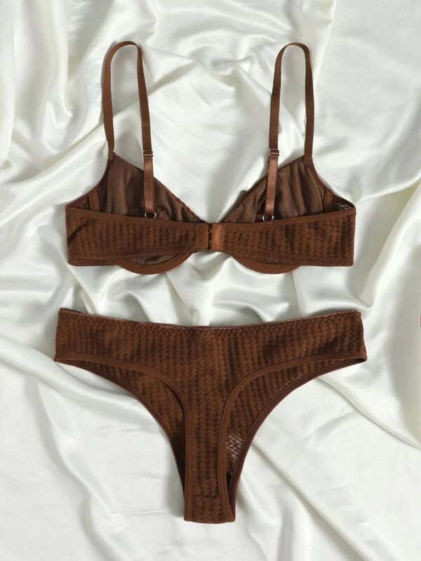 Solid Textured Underwire Lingerie Set