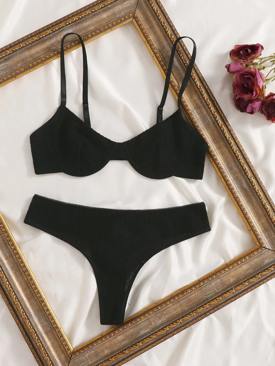 Solid Textured Underwire Lingerie Set