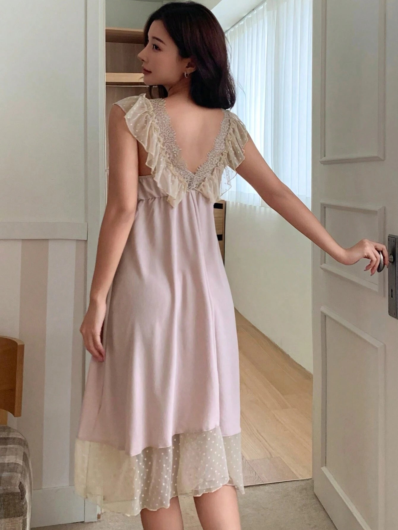 DAZY Women's Romantic Mesh Lace Patchwork Ruffle Backless Nightgown