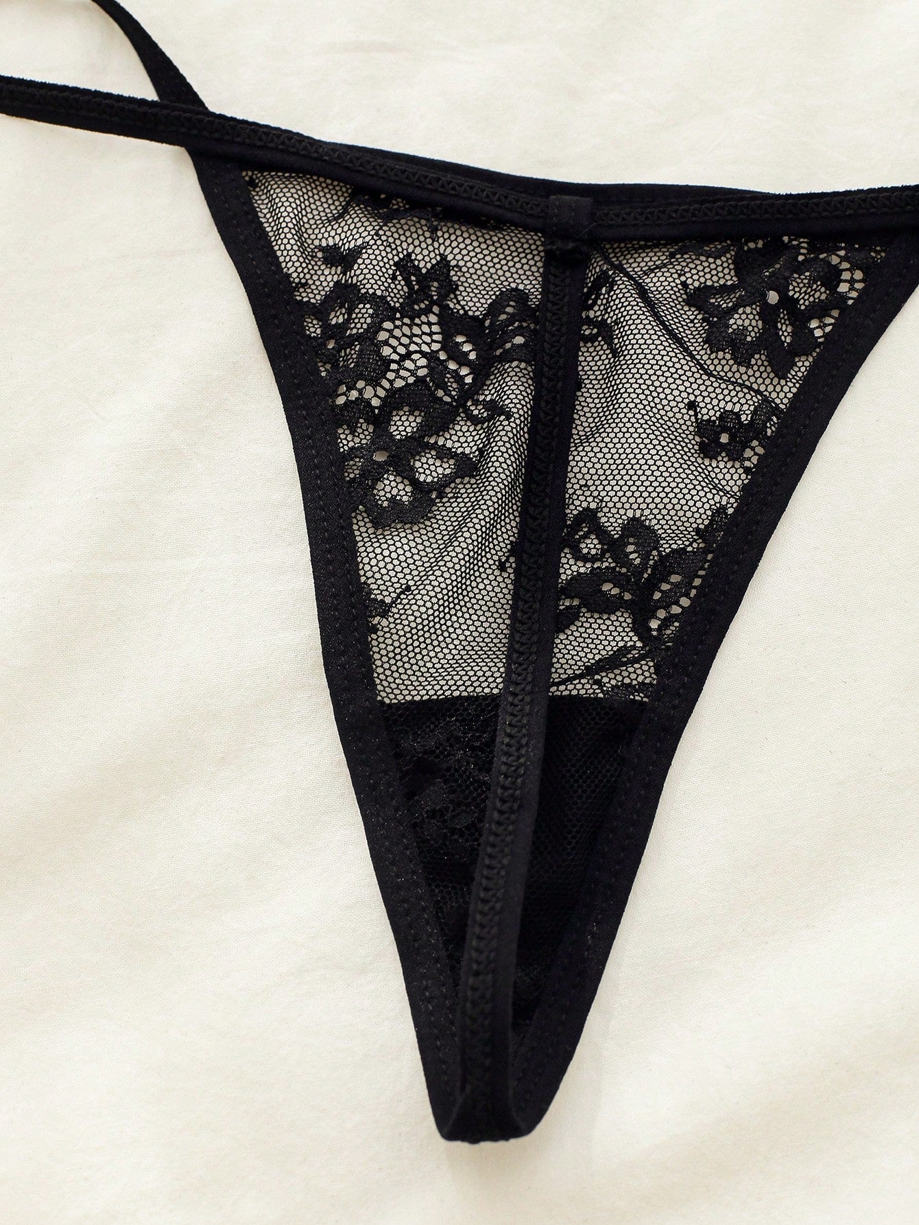 SHEIN Floral Lace Split Thigh Lingerie Set