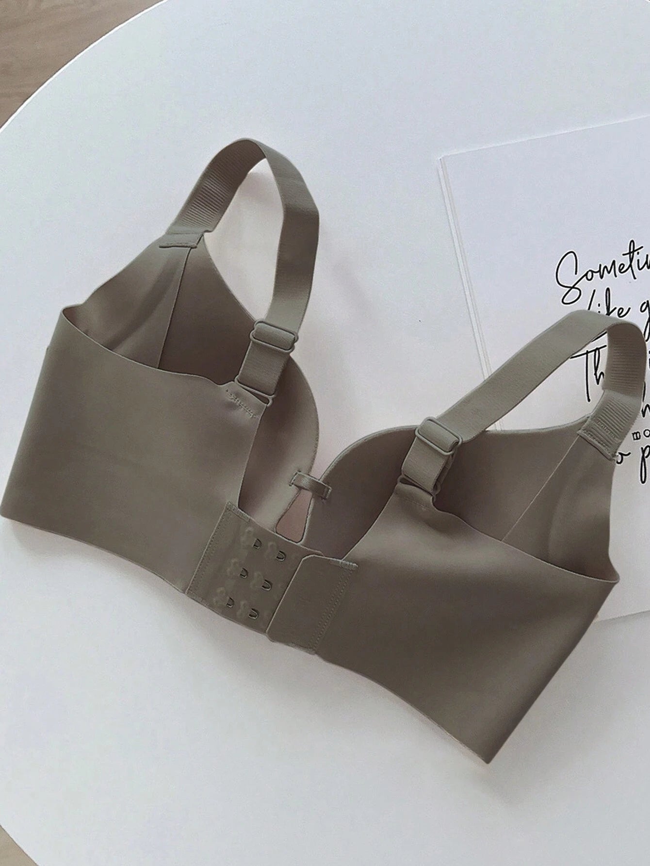 Comfortable And Traceless Push Up Bra With Cup Side Gathering &amp; No-Wire Design For Small Bust