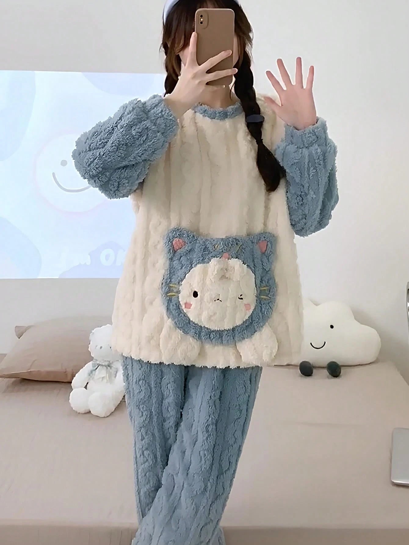 Coral Velvet Thickened Home Wear Set