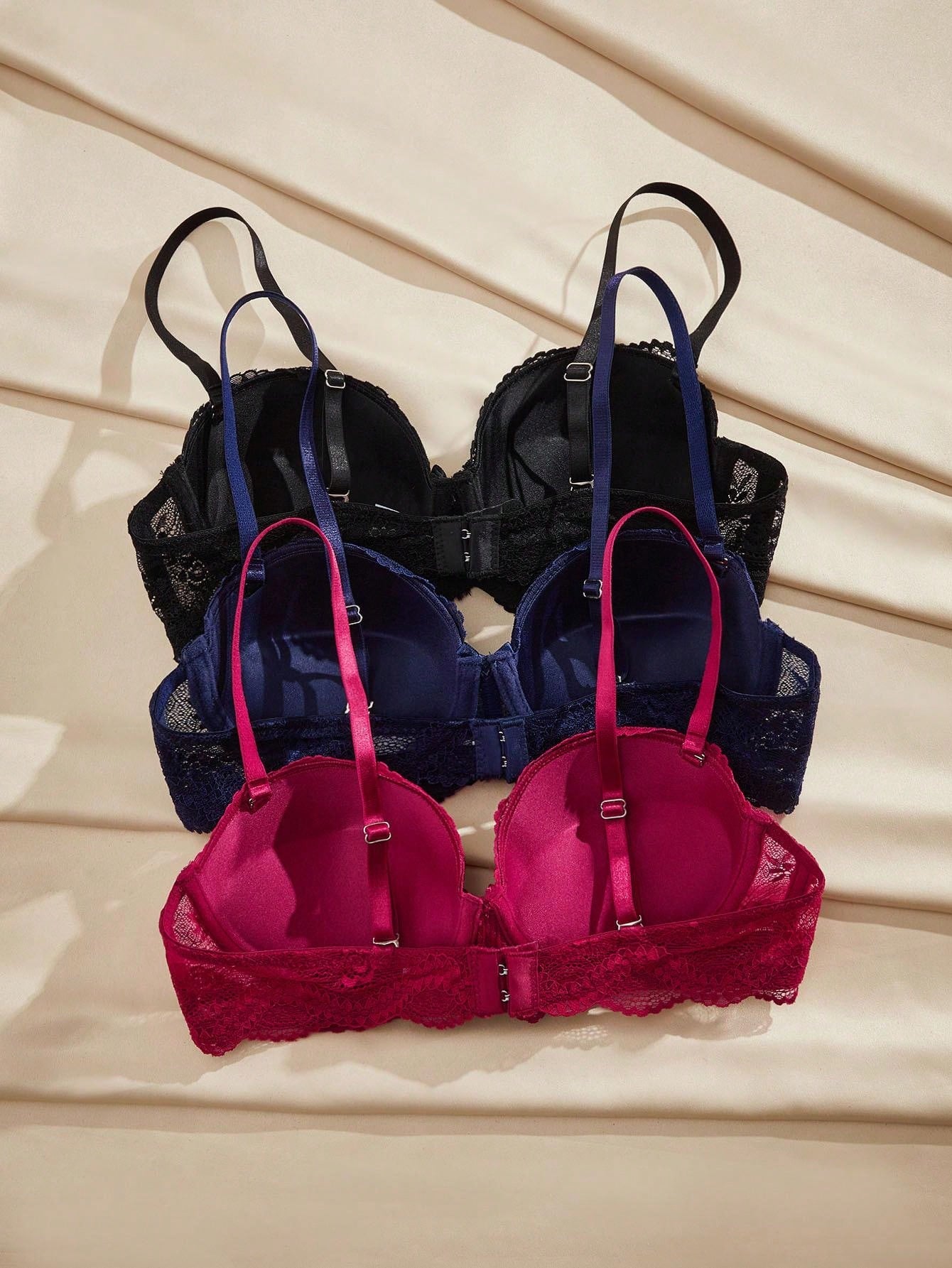 Women Lace Trim Wire-Free Push Up Bra With Non-Removable Pads