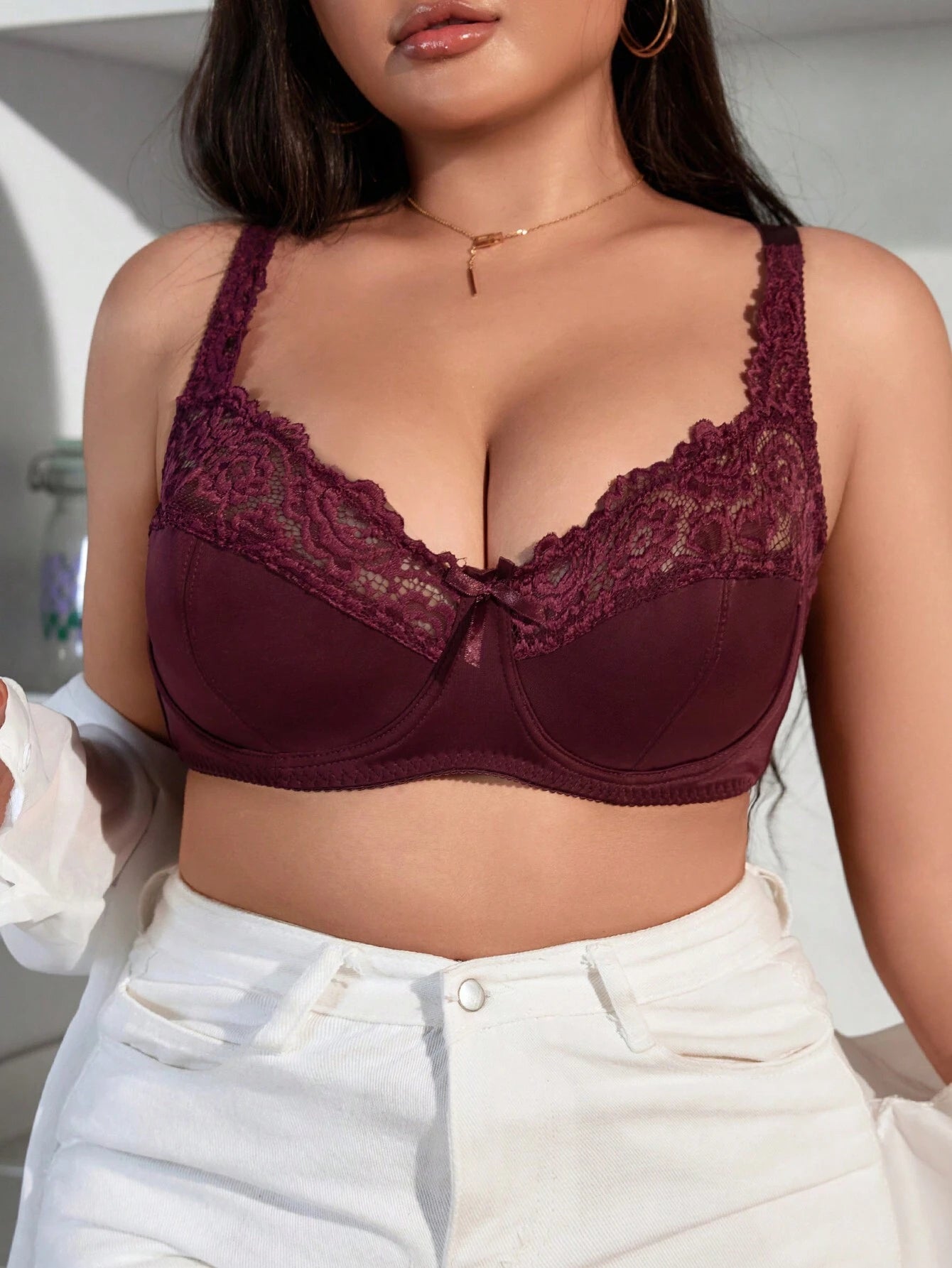 Comfortable And Elegant Plus Size Lace Splice Bralette