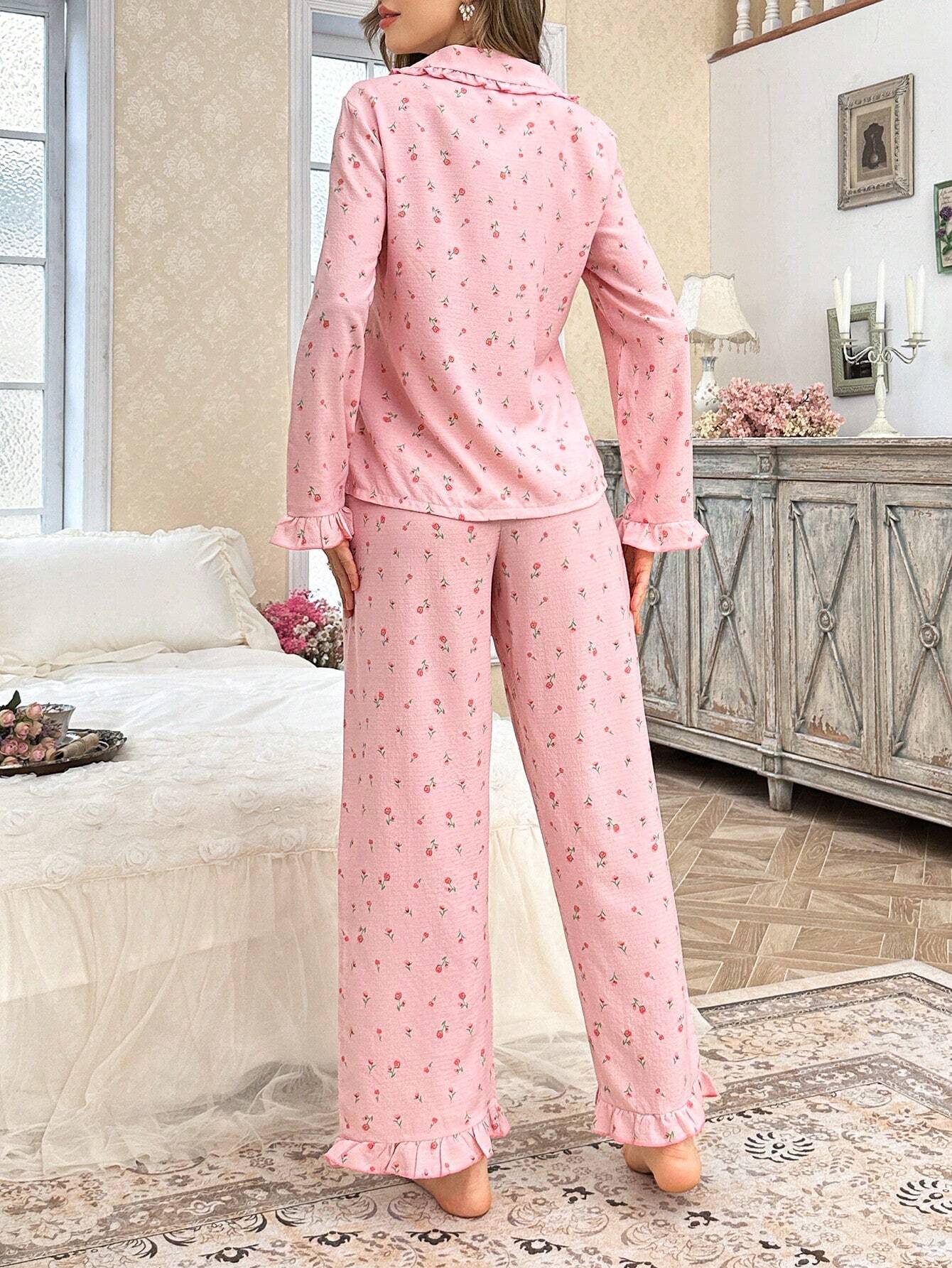 2pcs Ditsy Floral Ruffle Trim Collared Top & Pants Sleepwear Set