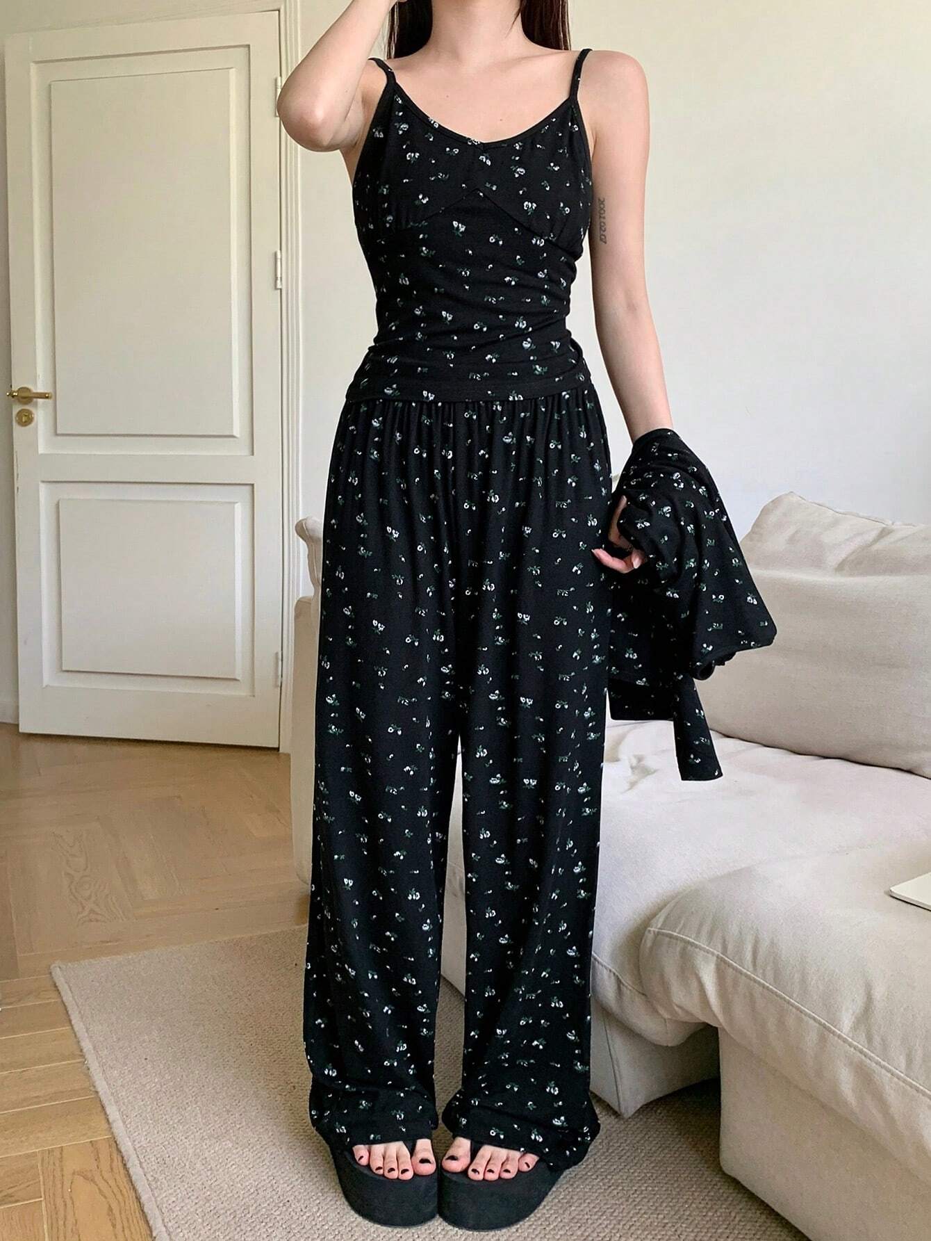 3pcs Ditsy Floral Camisole, Cardigan And Pants Sleepwear Set