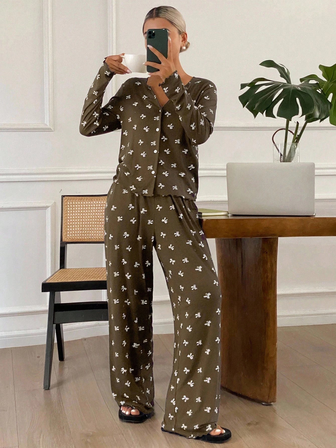 2pcs Allover Bow Print Knit Top And Pants