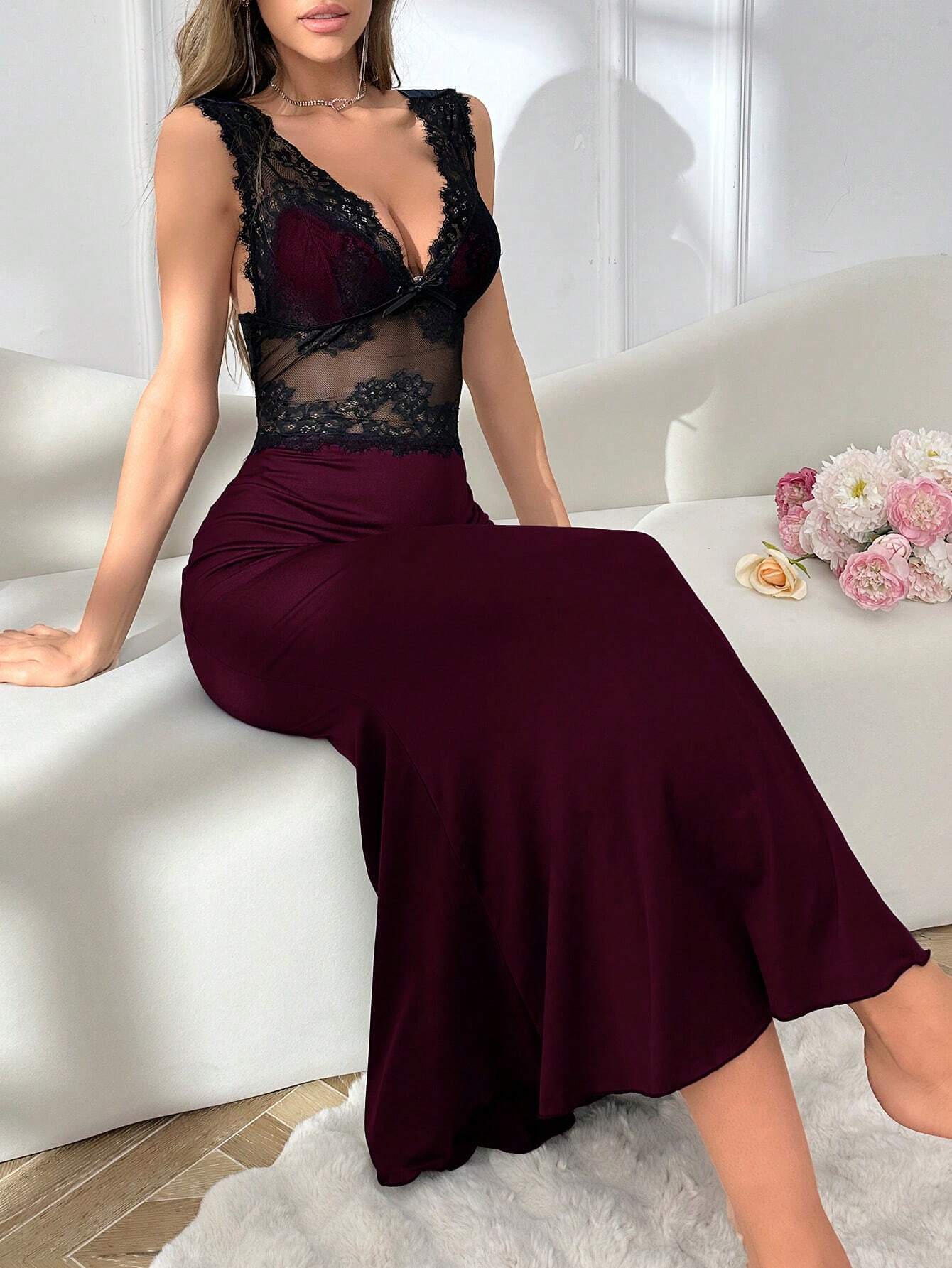 Contrast Color Lace Mermaid Maxi Nightgown With Wide Straps