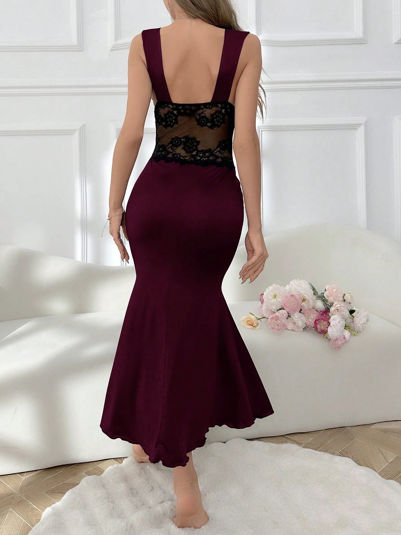 Contrast Color Lace Mermaid Maxi Nightgown With Wide Straps