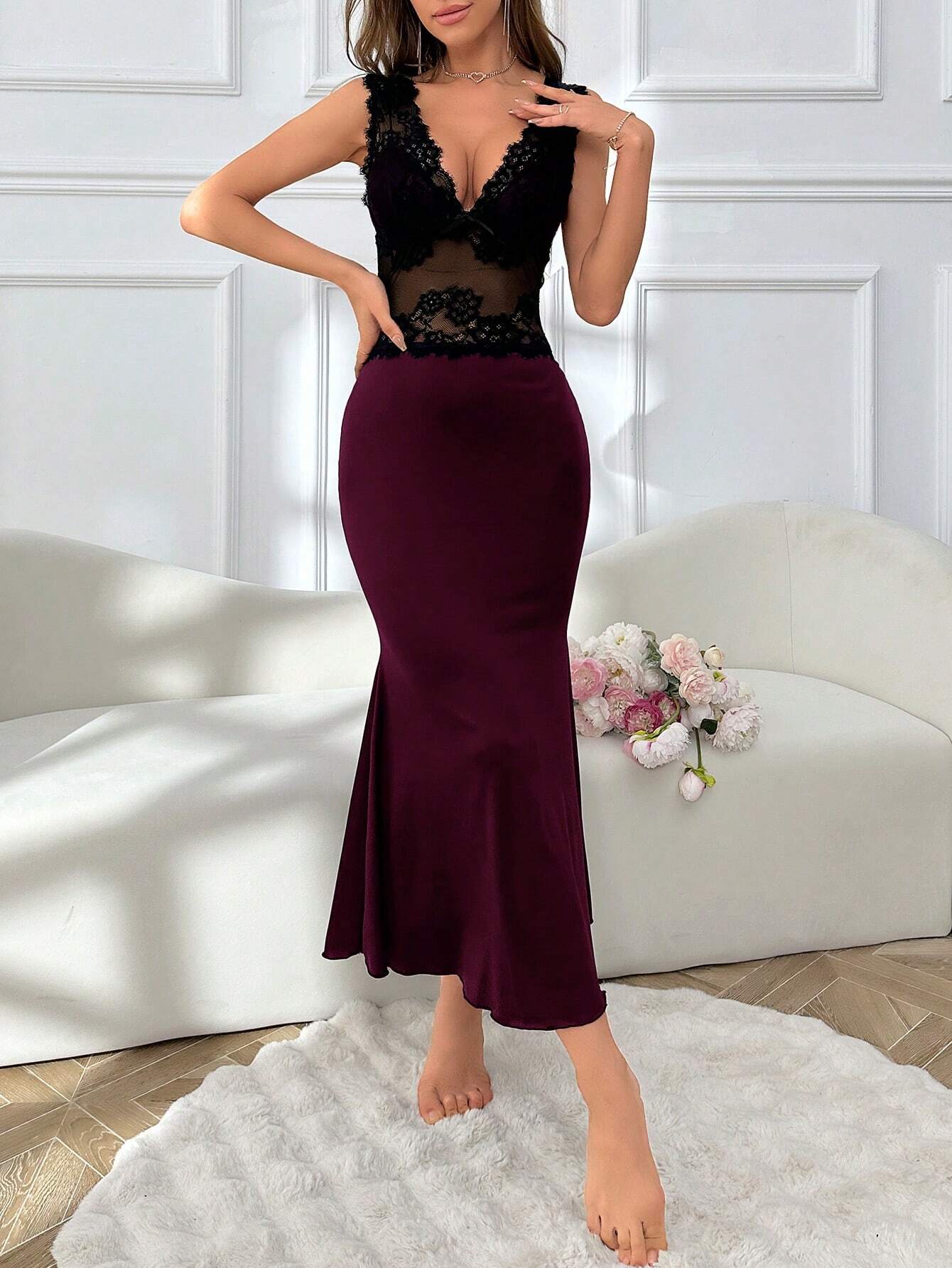 Contrast Color Lace Mermaid Maxi Nightgown With Wide Straps