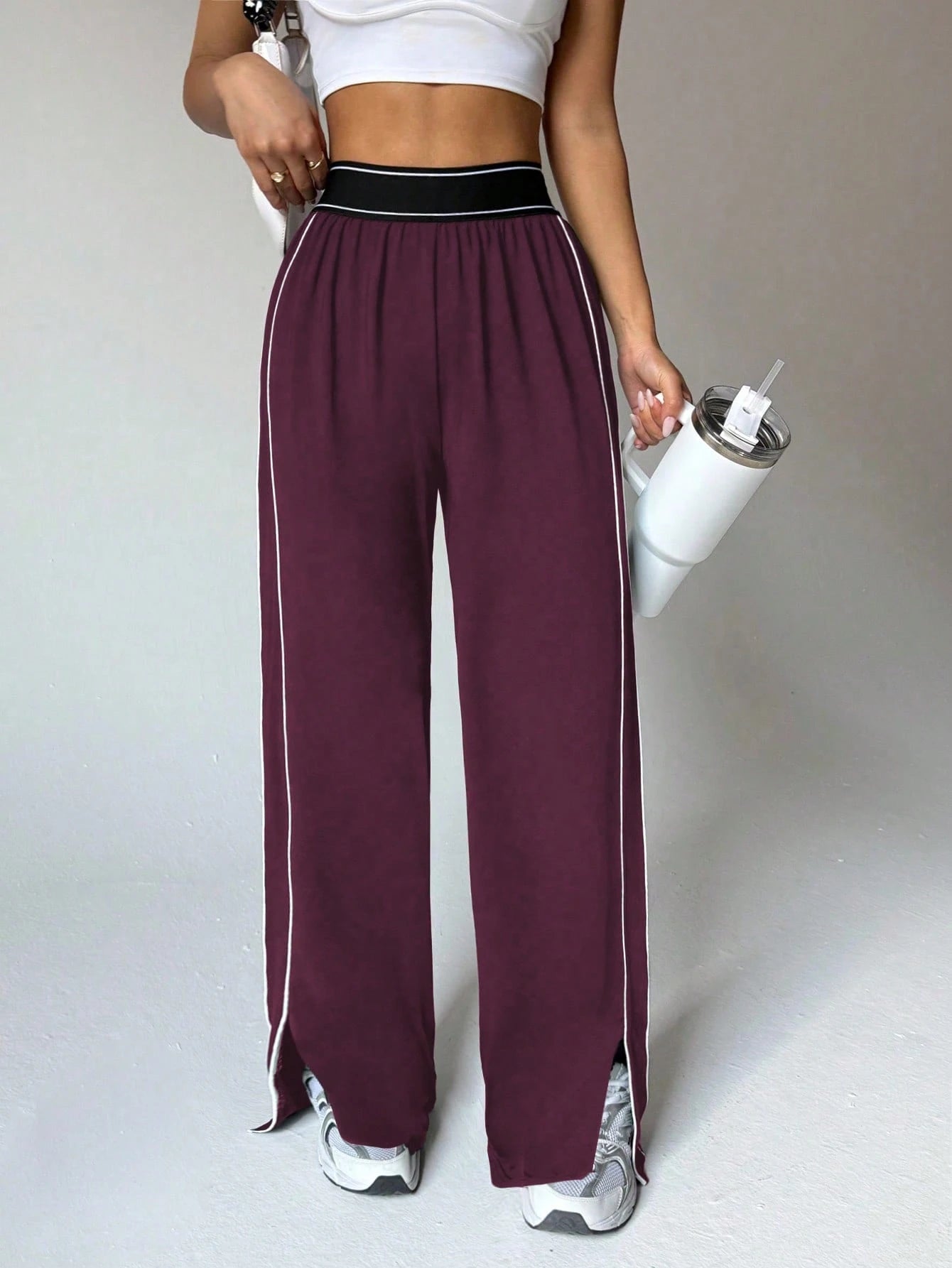Women's Loose Fit Straight Leg Sweatpants With Pockets