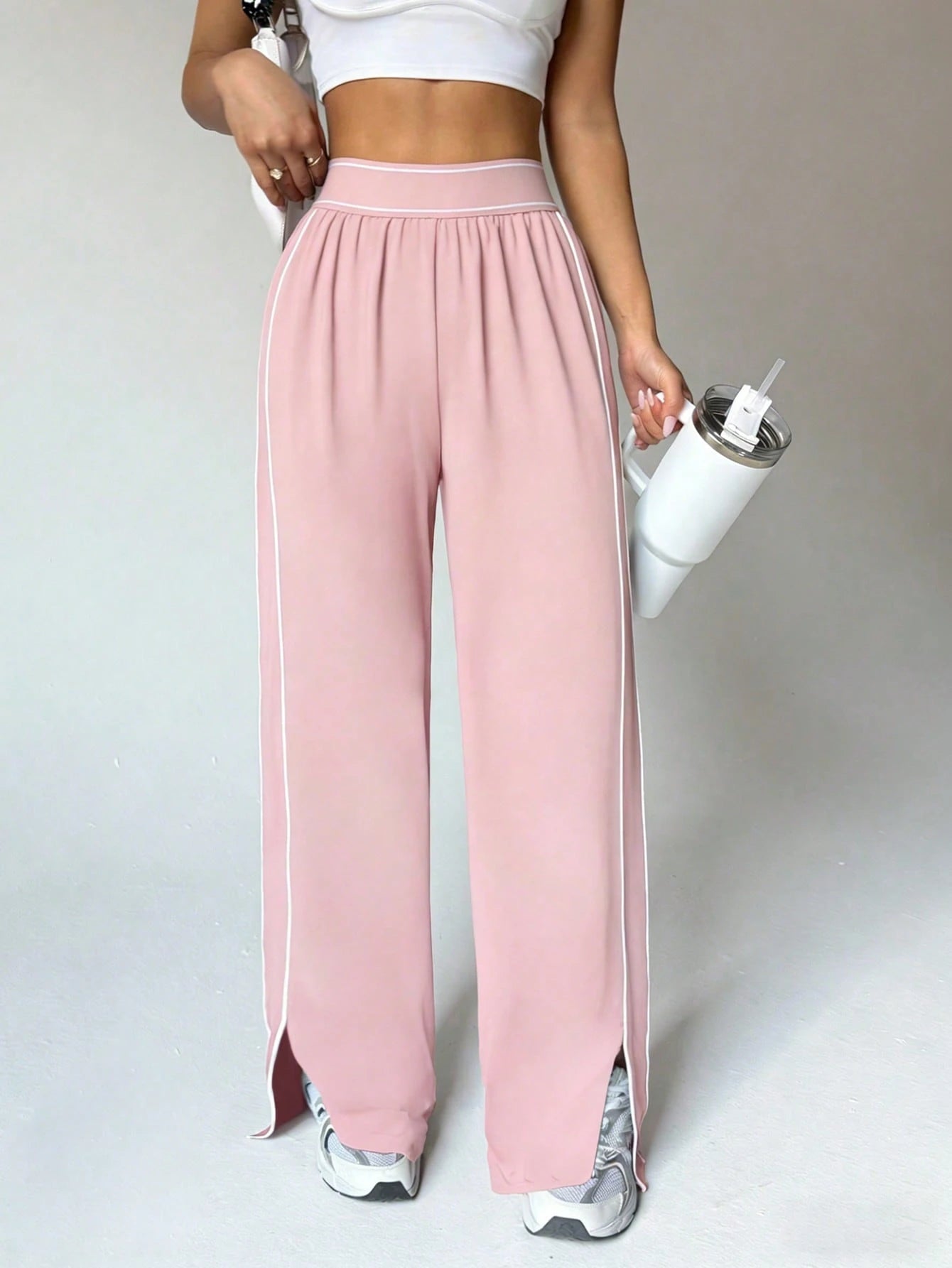 Women's Loose Fit Straight Leg Sweatpants With Pockets