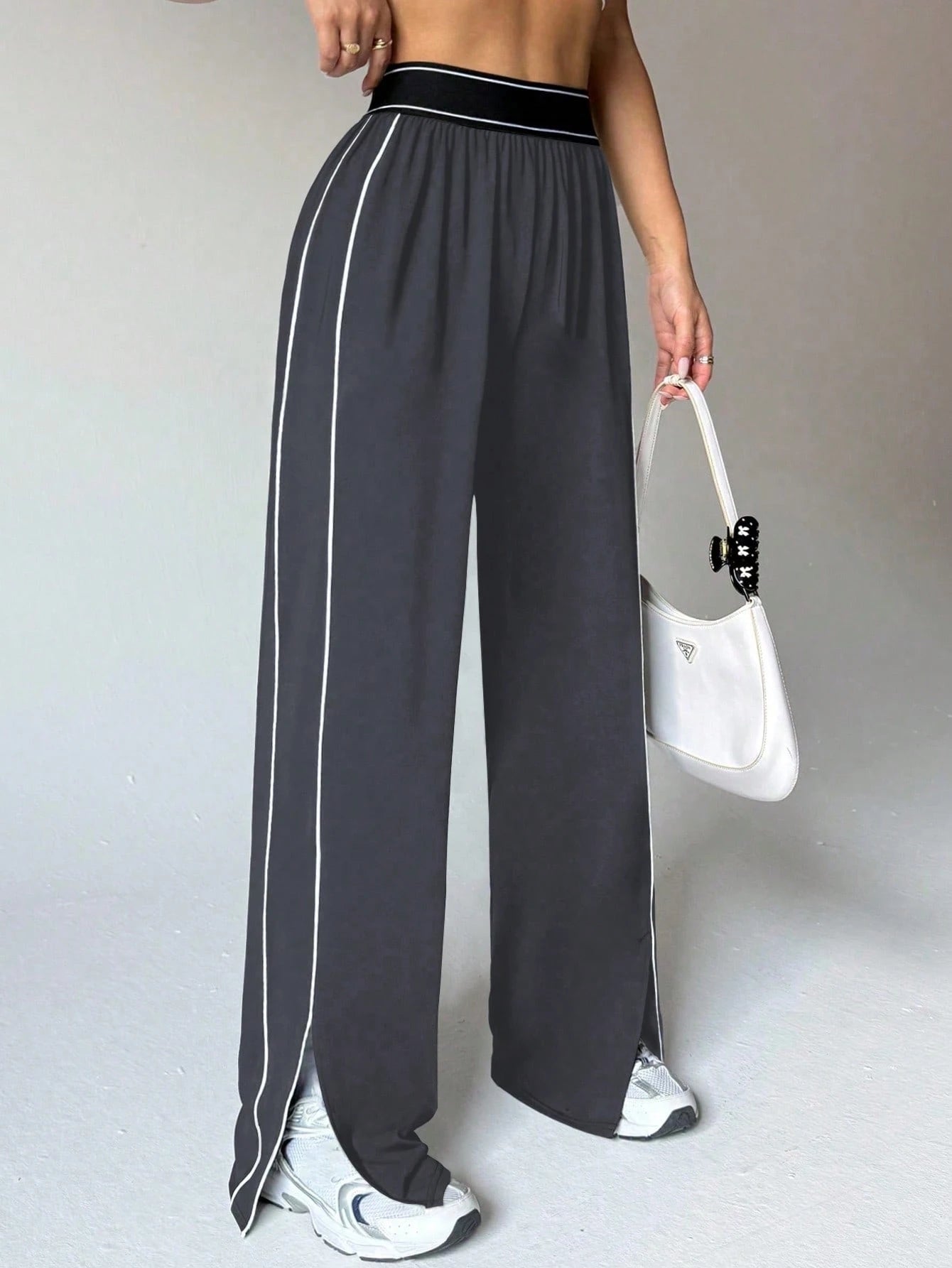 Women's Loose Fit Straight Leg Sweatpants With Pockets Grey