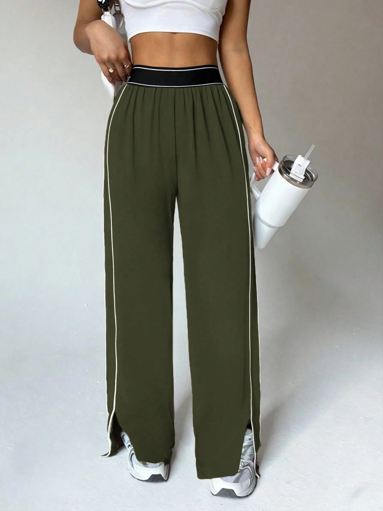 Women's Loose Fit Straight Leg Sweatpants With Pockets