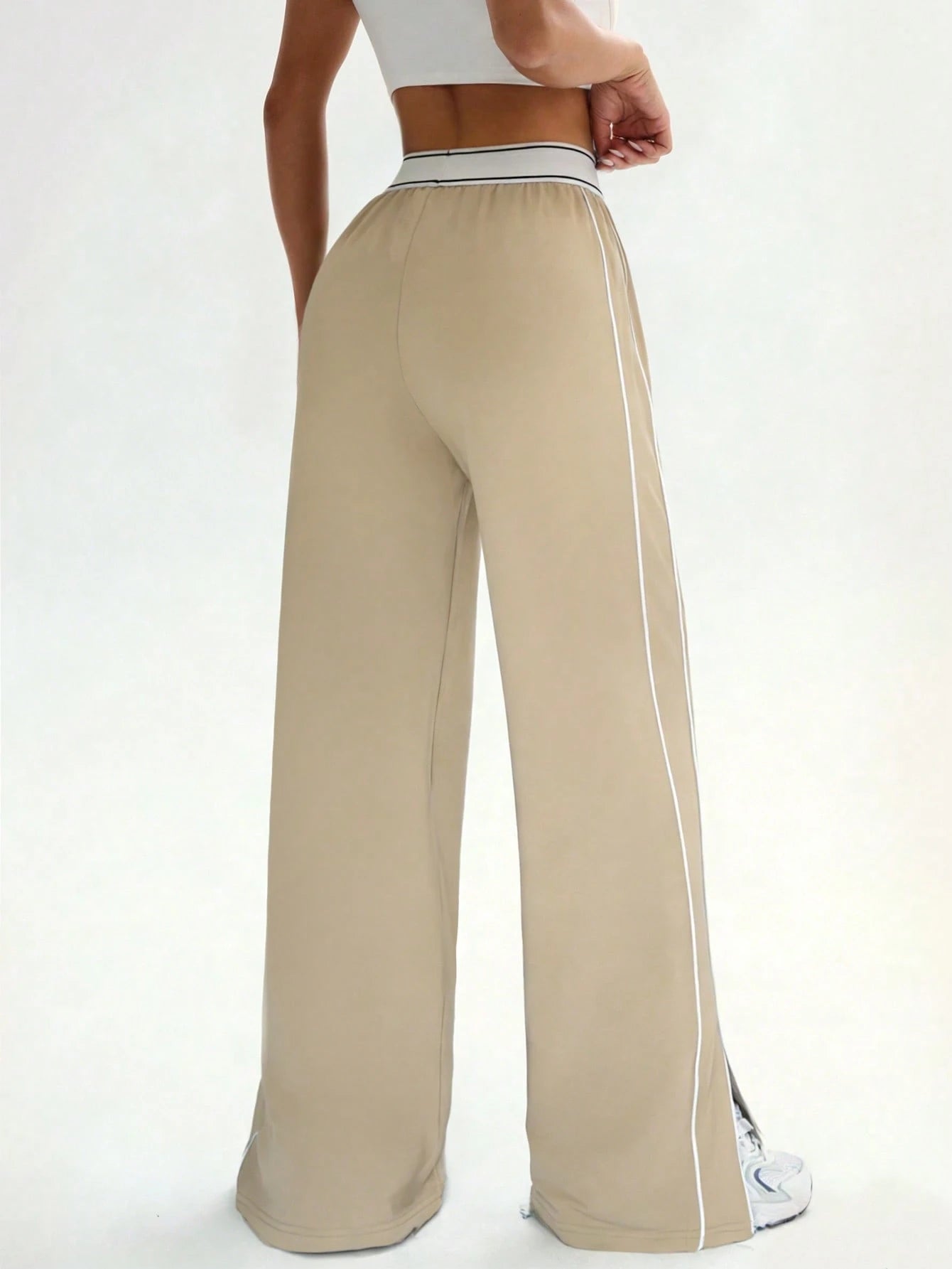 Women's Loose Fit Straight Leg Sweatpants With Pockets