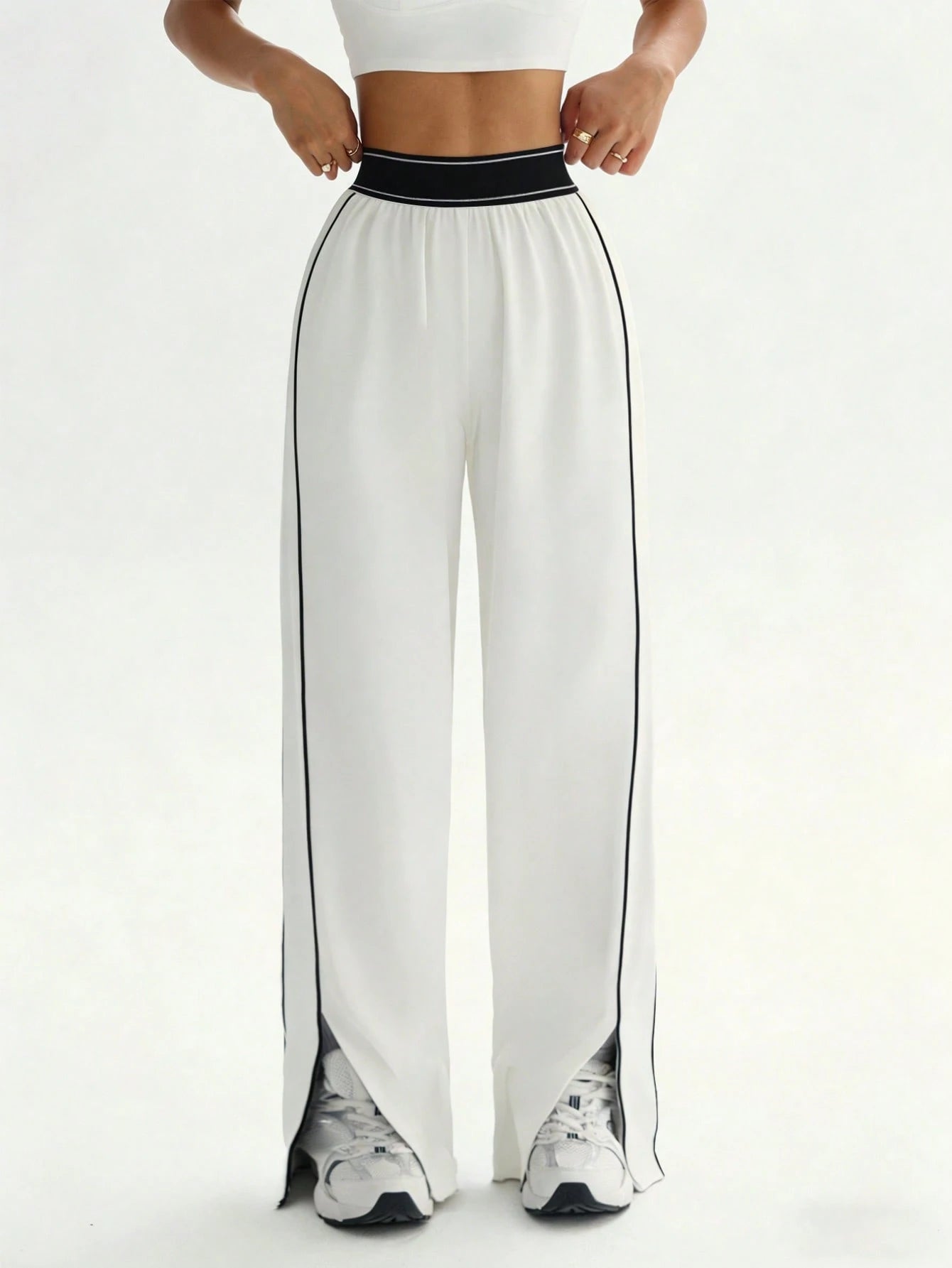 Women's Loose Fit Straight Leg Sweatpants With Pockets