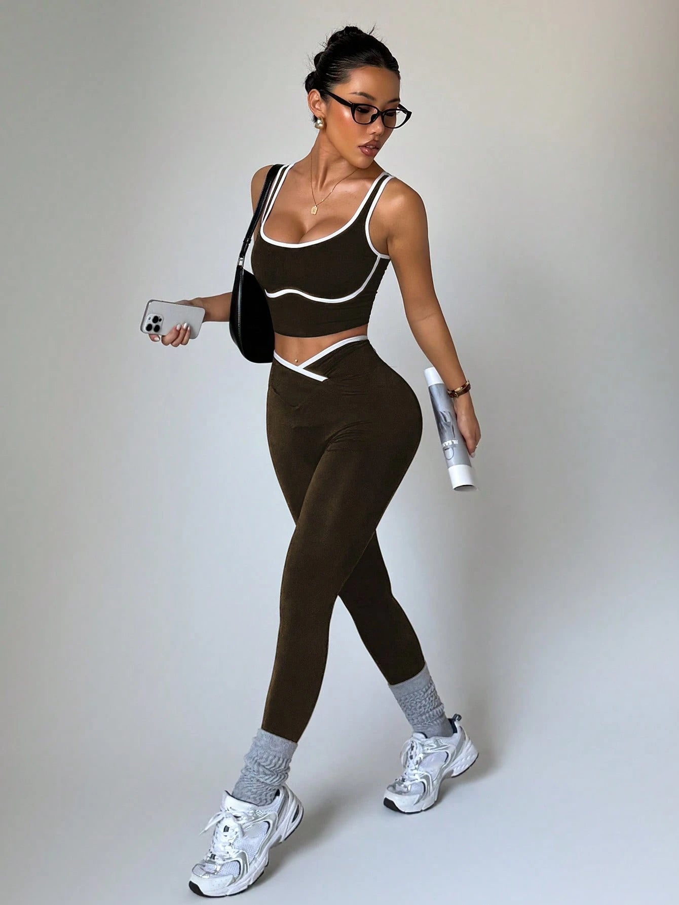 Women's Seamless Contrast Color Yoga Activewear Set